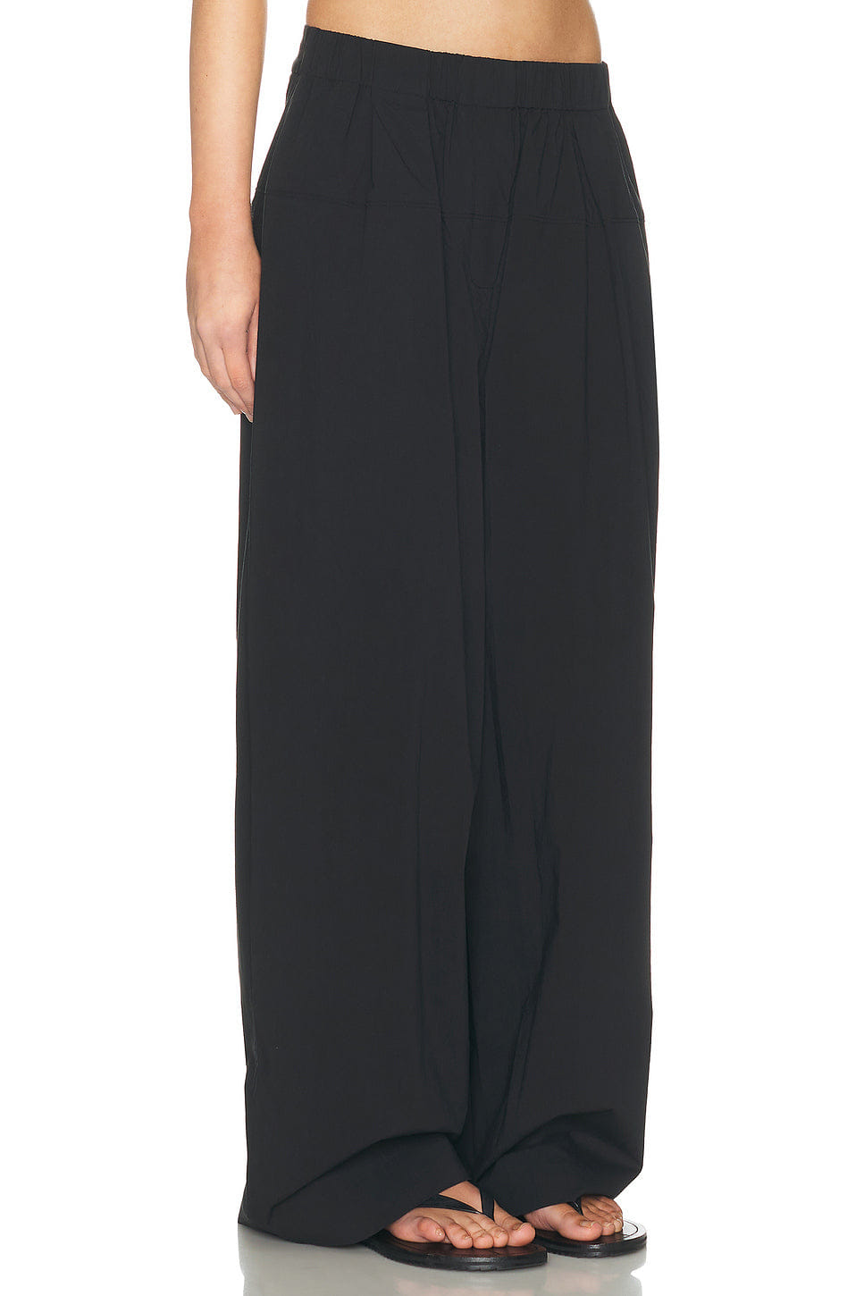 St. Agni Relaxed Pleat Pant