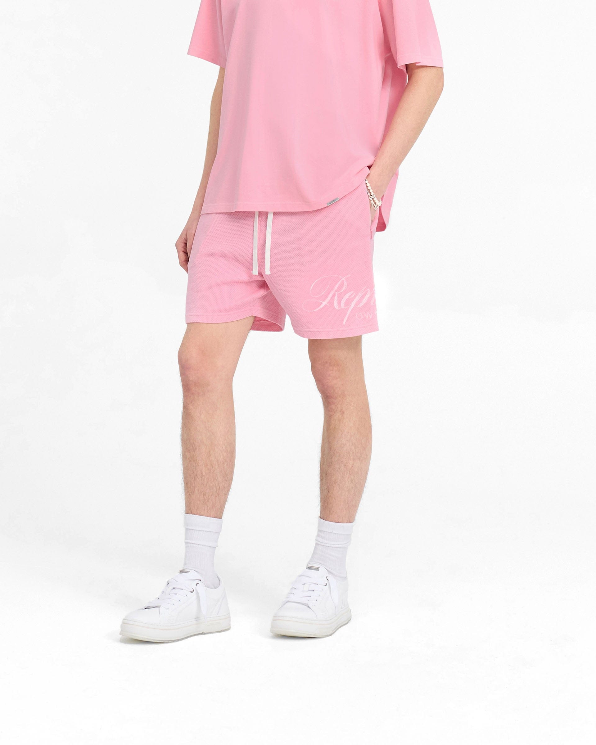 Owners Club Represent Owners Club Script Mesh Shorts - Pink