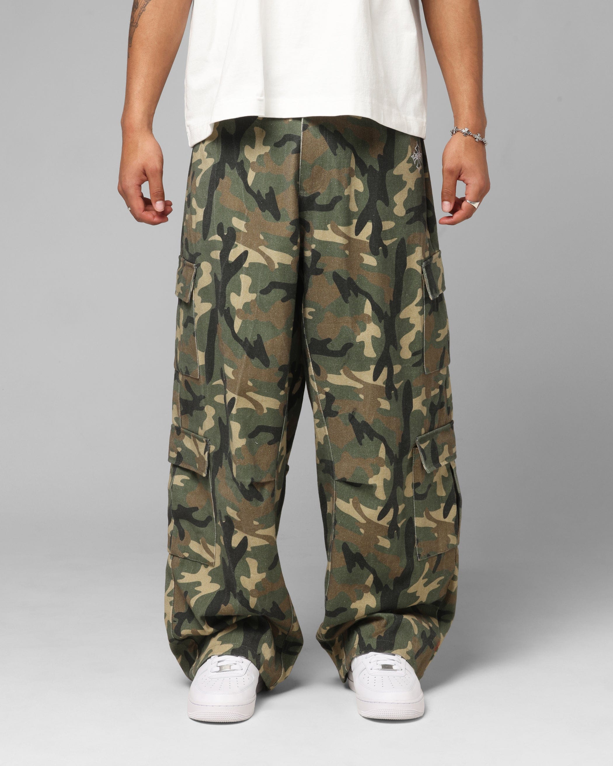 Loiter F - 16 Balloon Cargo Pants Woodland Camo