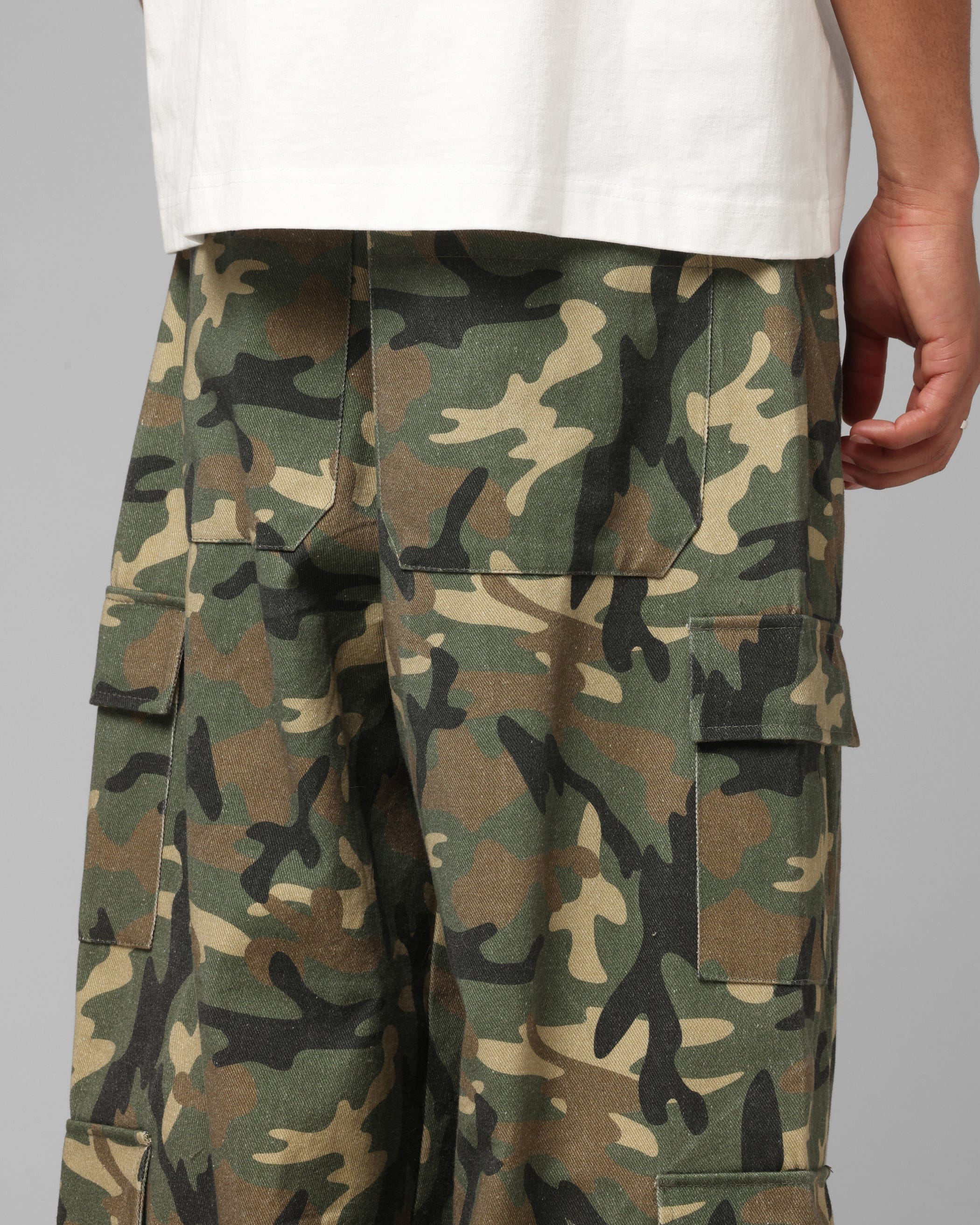 Loiter F - 16 Balloon Cargo Pants Woodland Camo