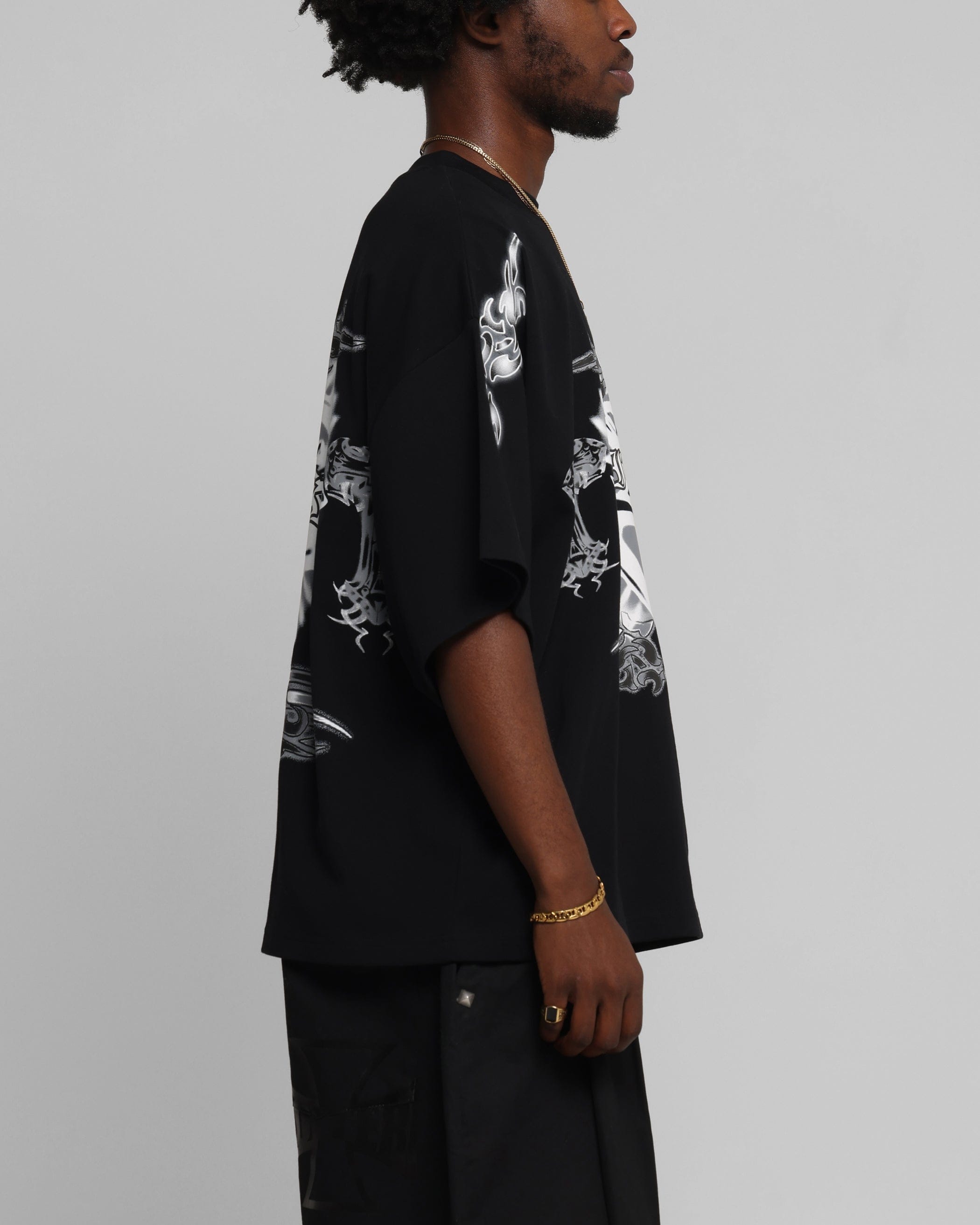 Loiter Hearts T - Shirt Black