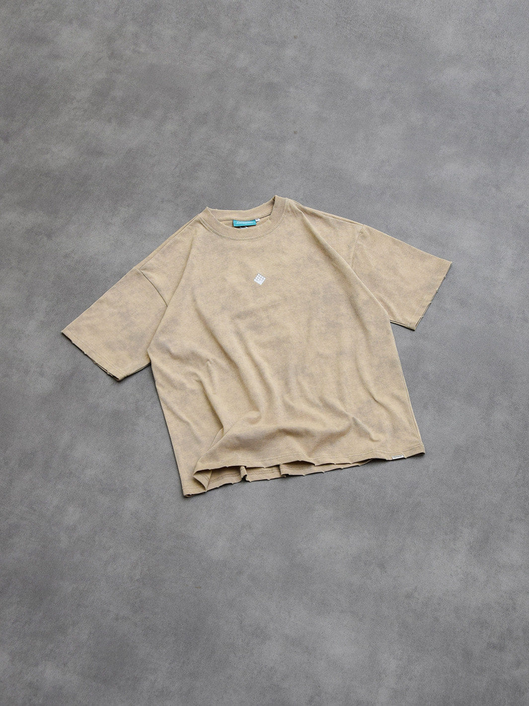 Pantalón Distressed Stone Washed T - Shirt Sand