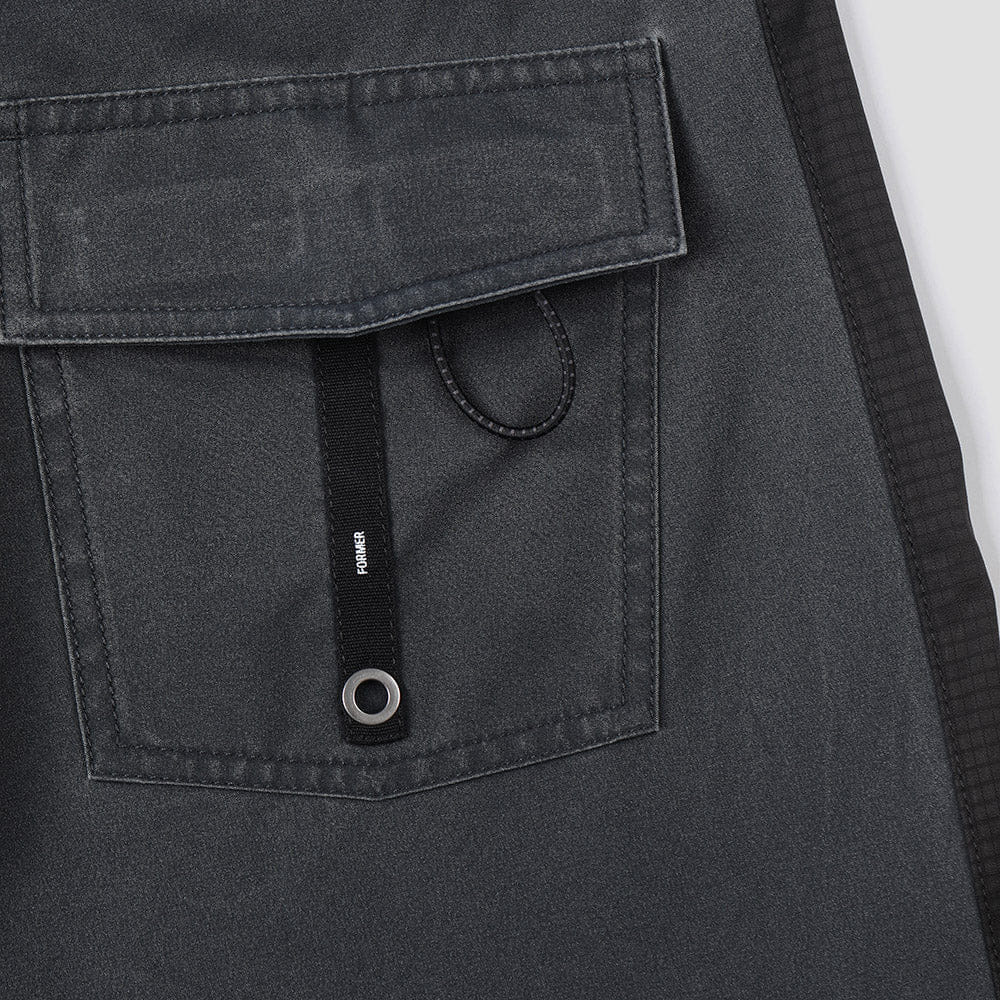 Former System 19 Trunk Black