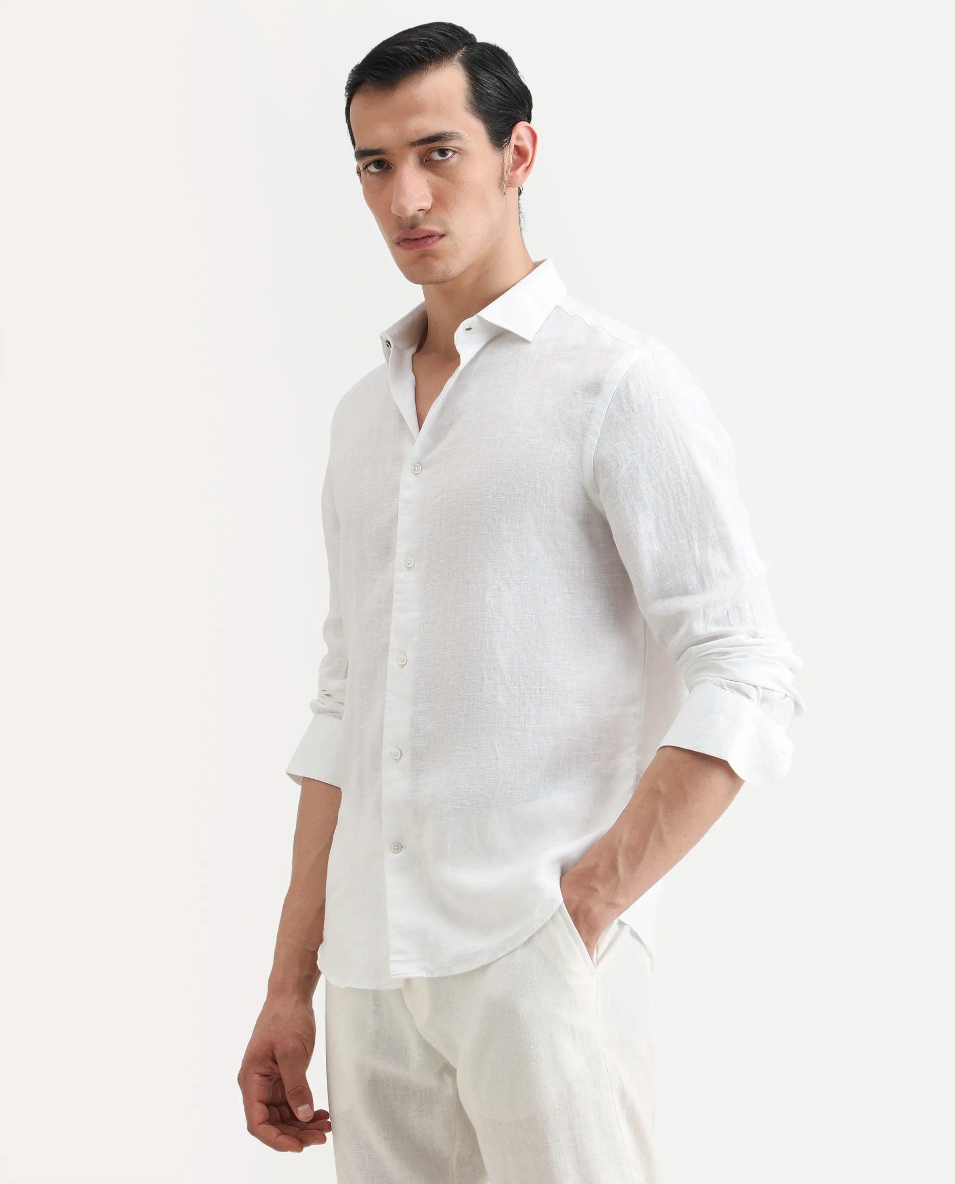 RARE Rabbit Men's Mavi White Linen Plain Regular Fit Full Sleeve Collared Shirt