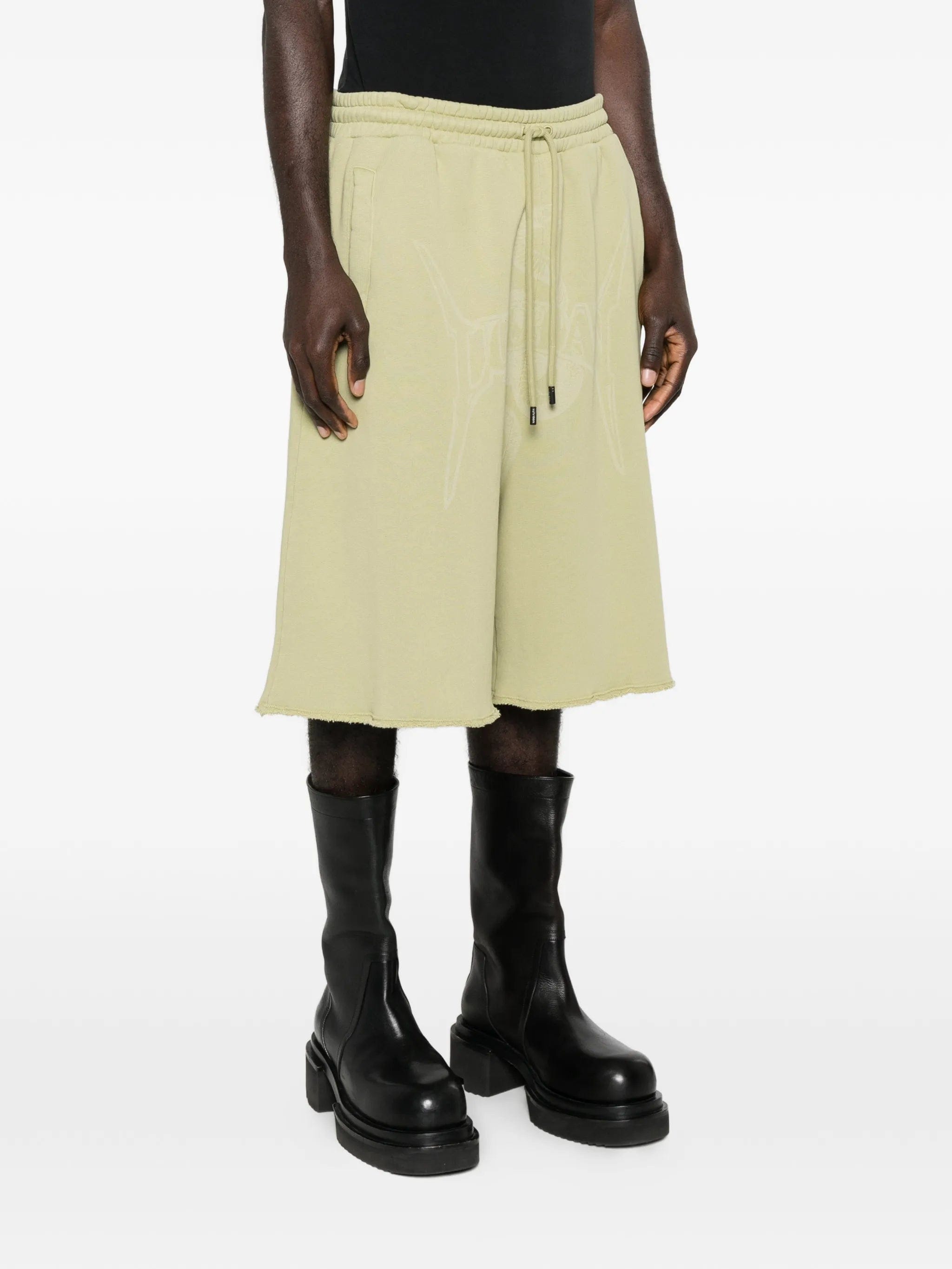 LỰU ĐẠN graphic raw - hem shorts