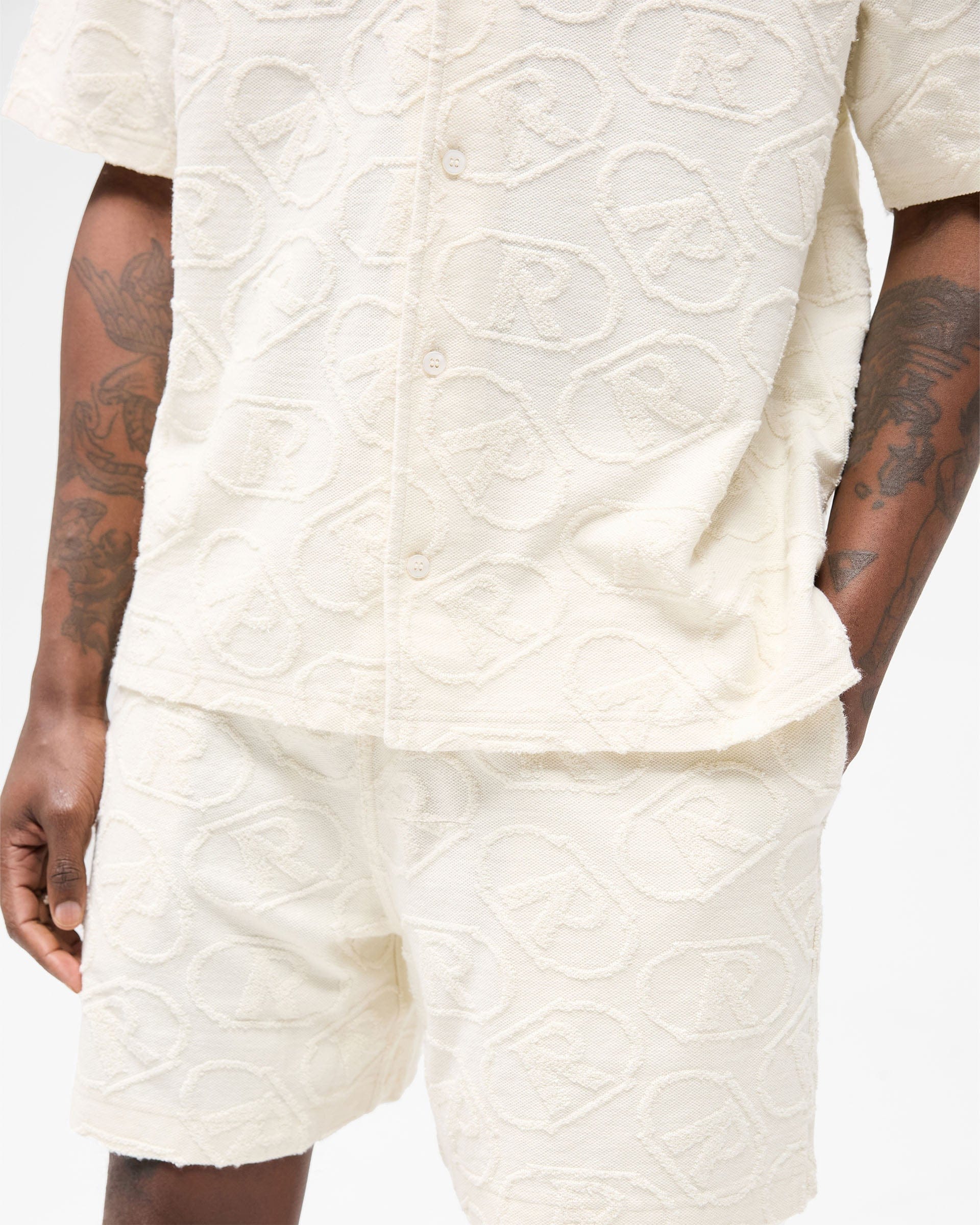 FW25 Other All Over Print Towel Short - Aged White