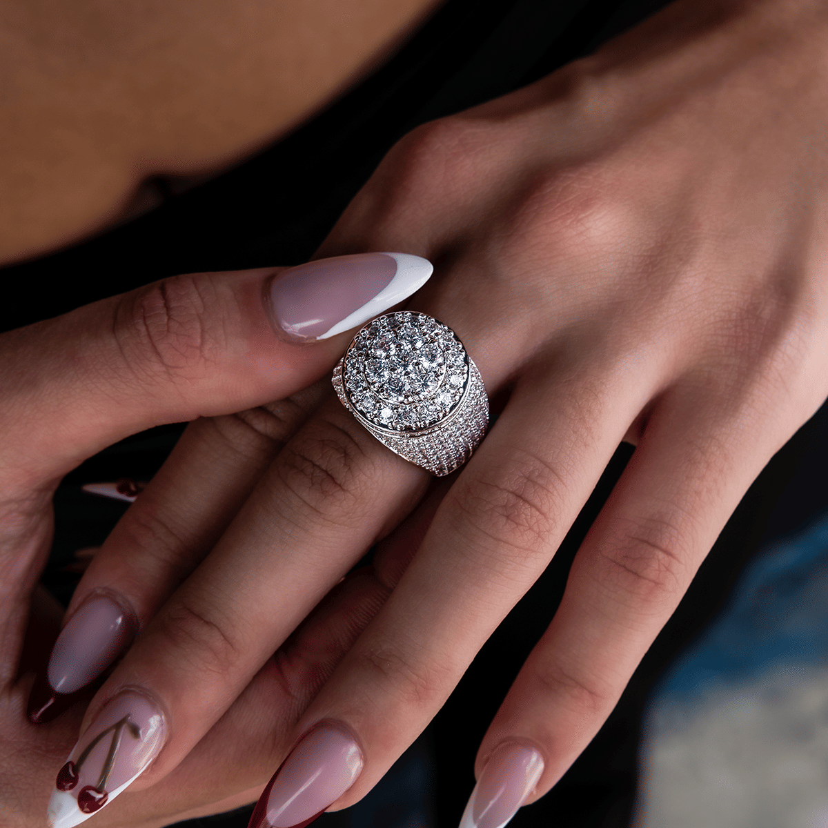 GLD Women Diamond Cluster Ring in White Gold Vermeil