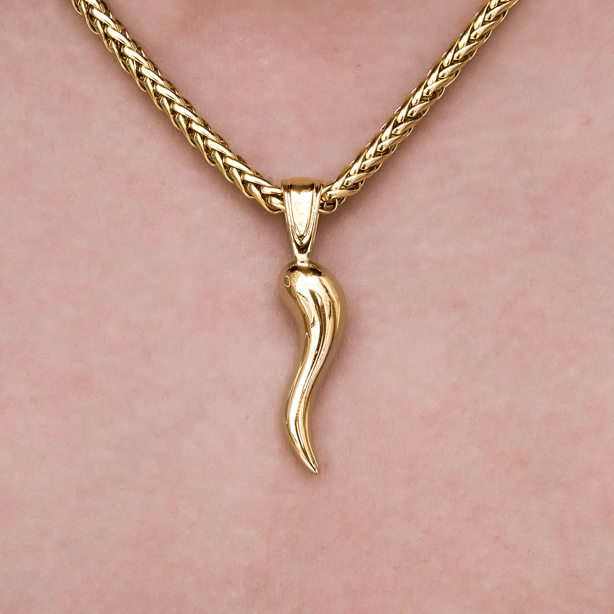 GLD Women Italian Horn Pendant + 4 mm Palm Necklace Bundle in Yellow Gold