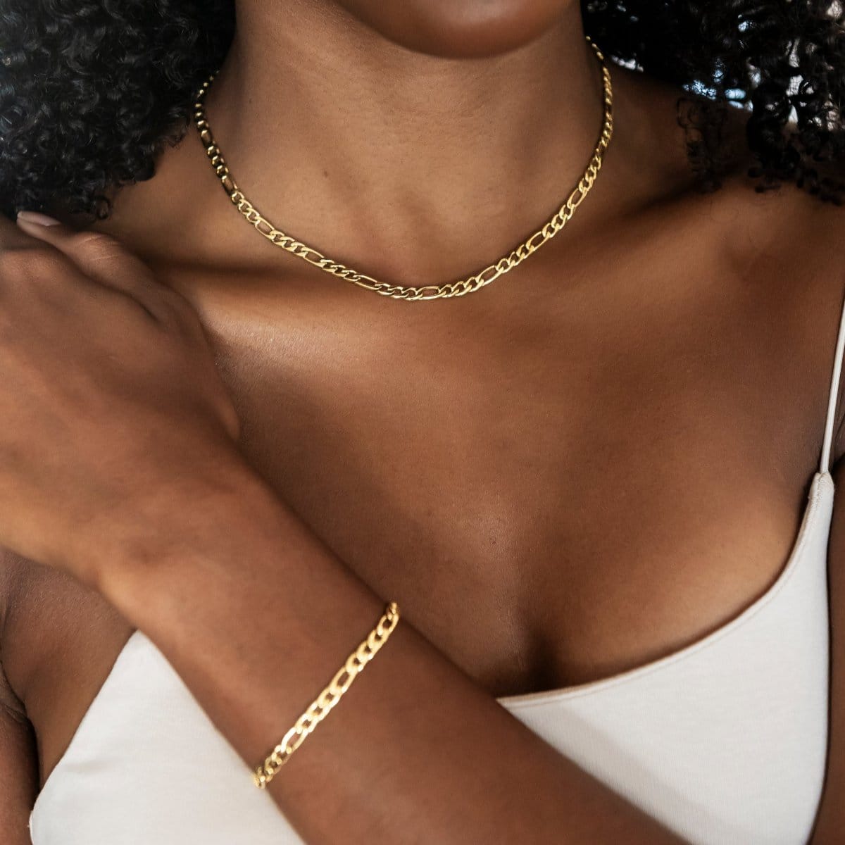 GLD Women Figaro Chain + Bracelet Bundle in Yellow Gold - 4 mm