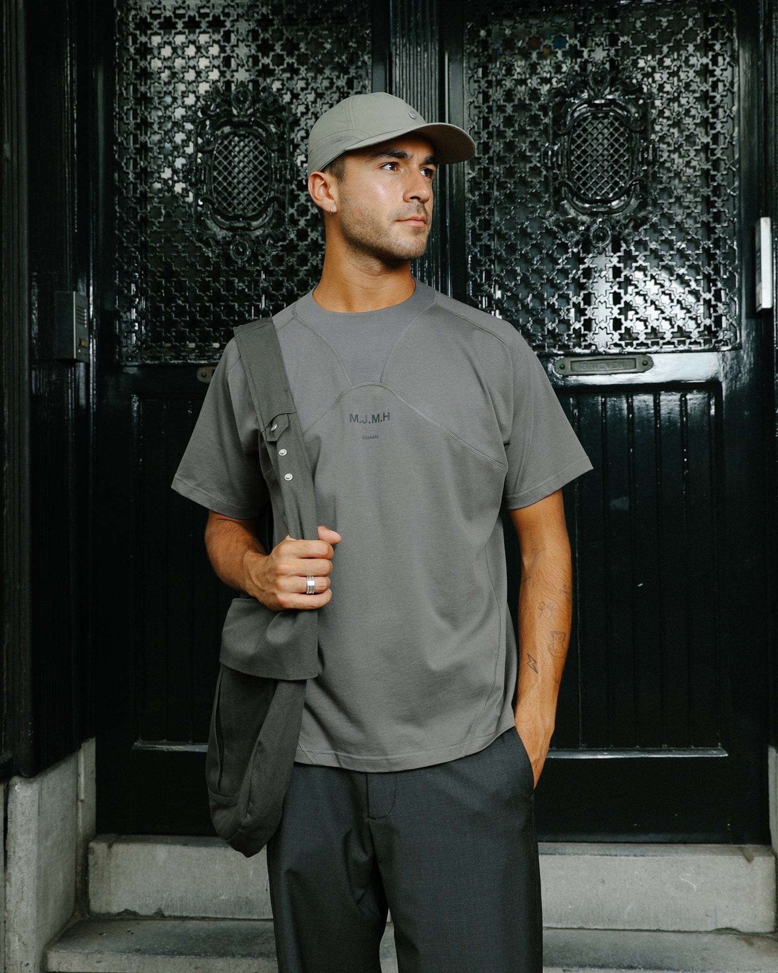 Baskèts | M.J.M.H Hybrid T-Shirt Umber