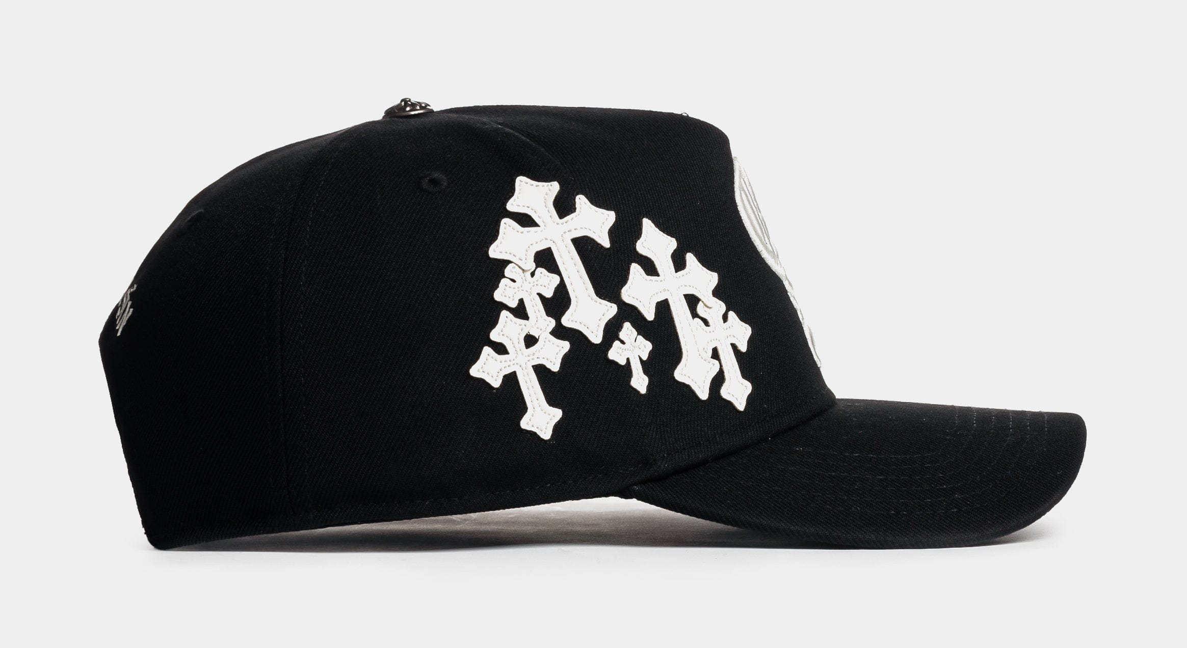 Maison Article Crosses Snapback Mens Hat (Black/White)