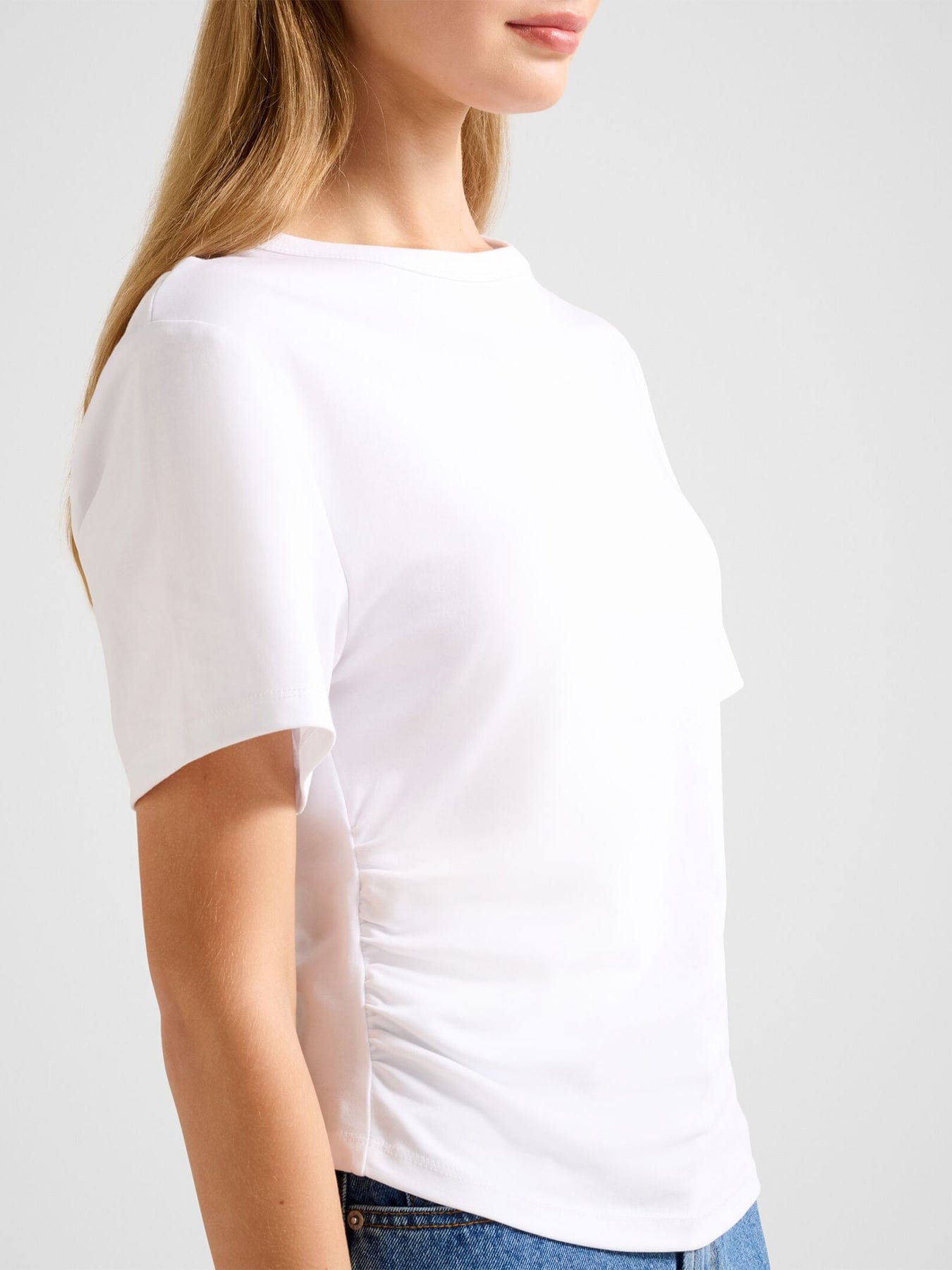 Forever New Saskia Boxy T - Shirt White