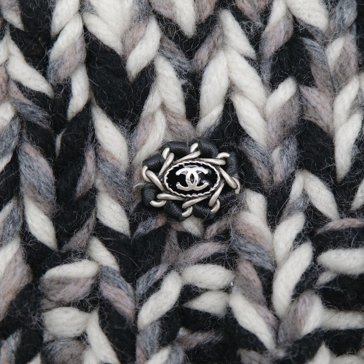 Luxury Promise Japan CHANEL KNIT HAT COCOMARK BLACK WHITE M RTW 90314405