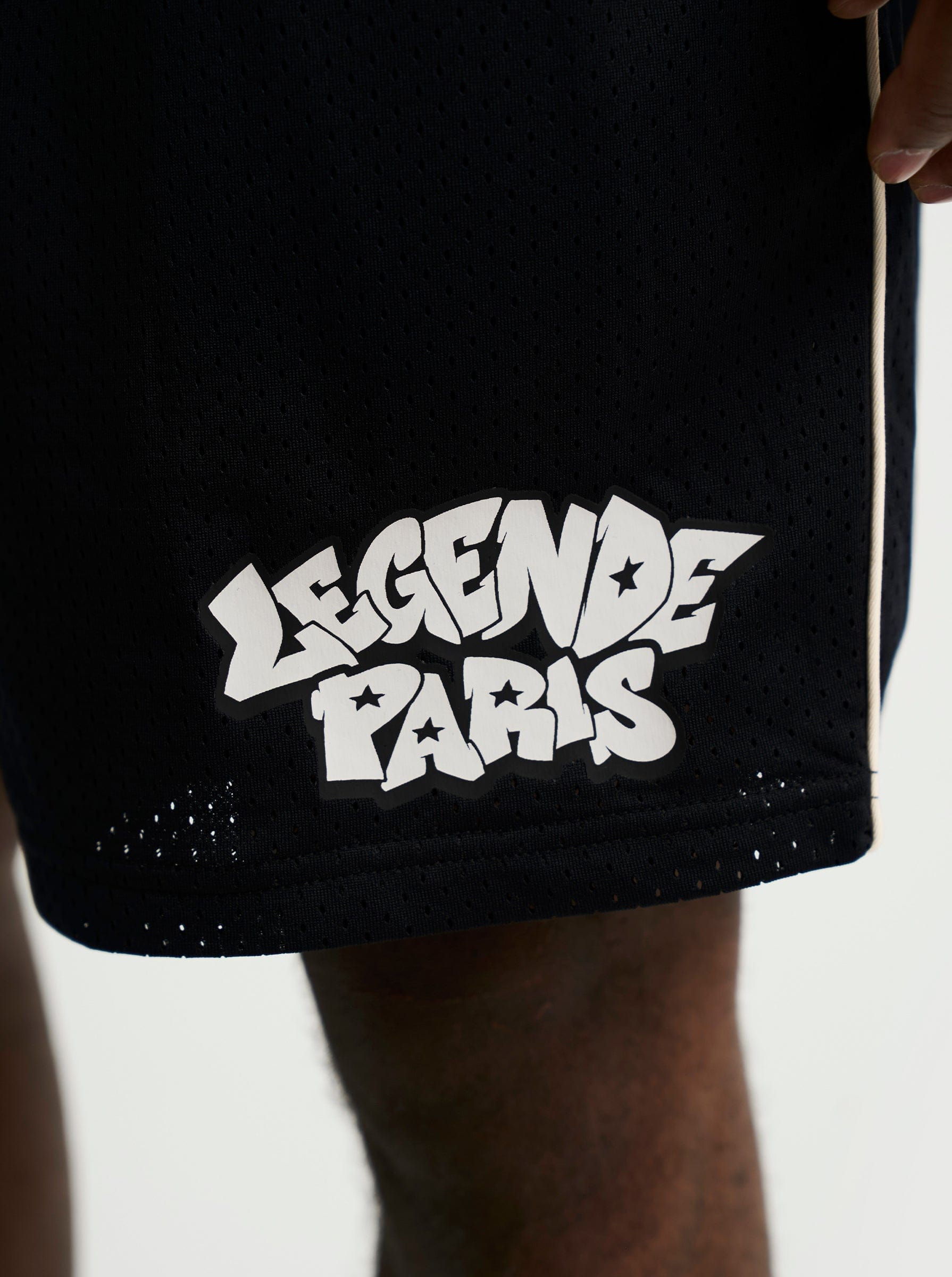 Legende Paris GRAFFITI MESH SHORT - BLACK