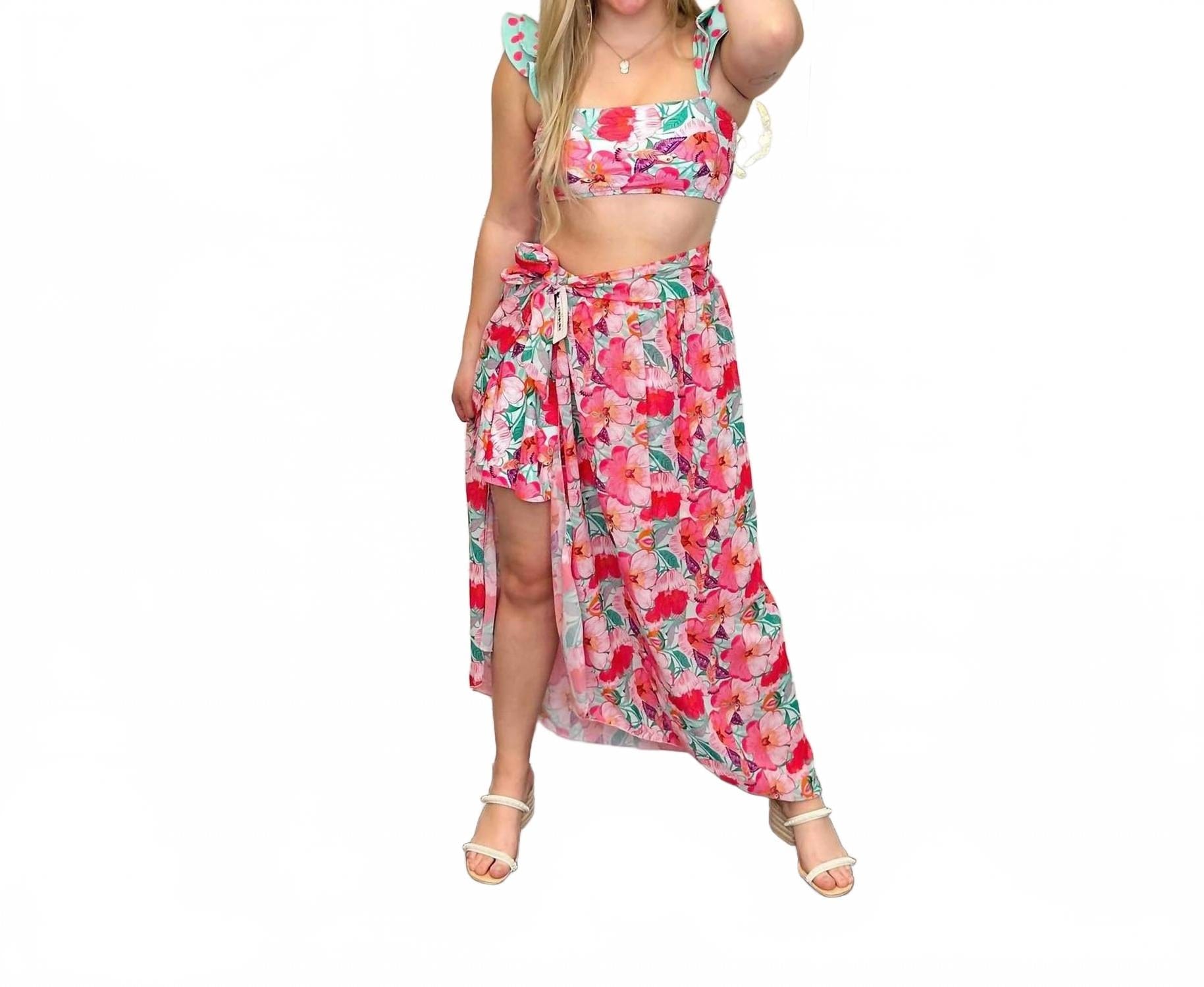 Air Breathing Ocean Air Two - Piece Swim Set In Floral