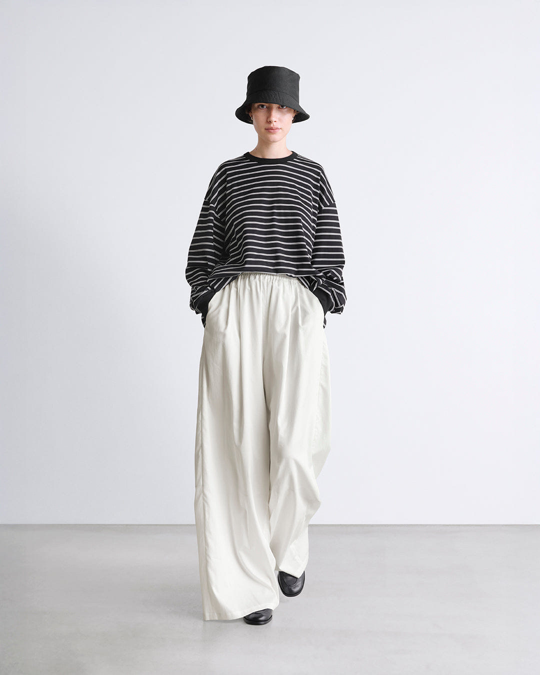 Back - SALE - Linen Cupro Back Satin Bucket Hat
