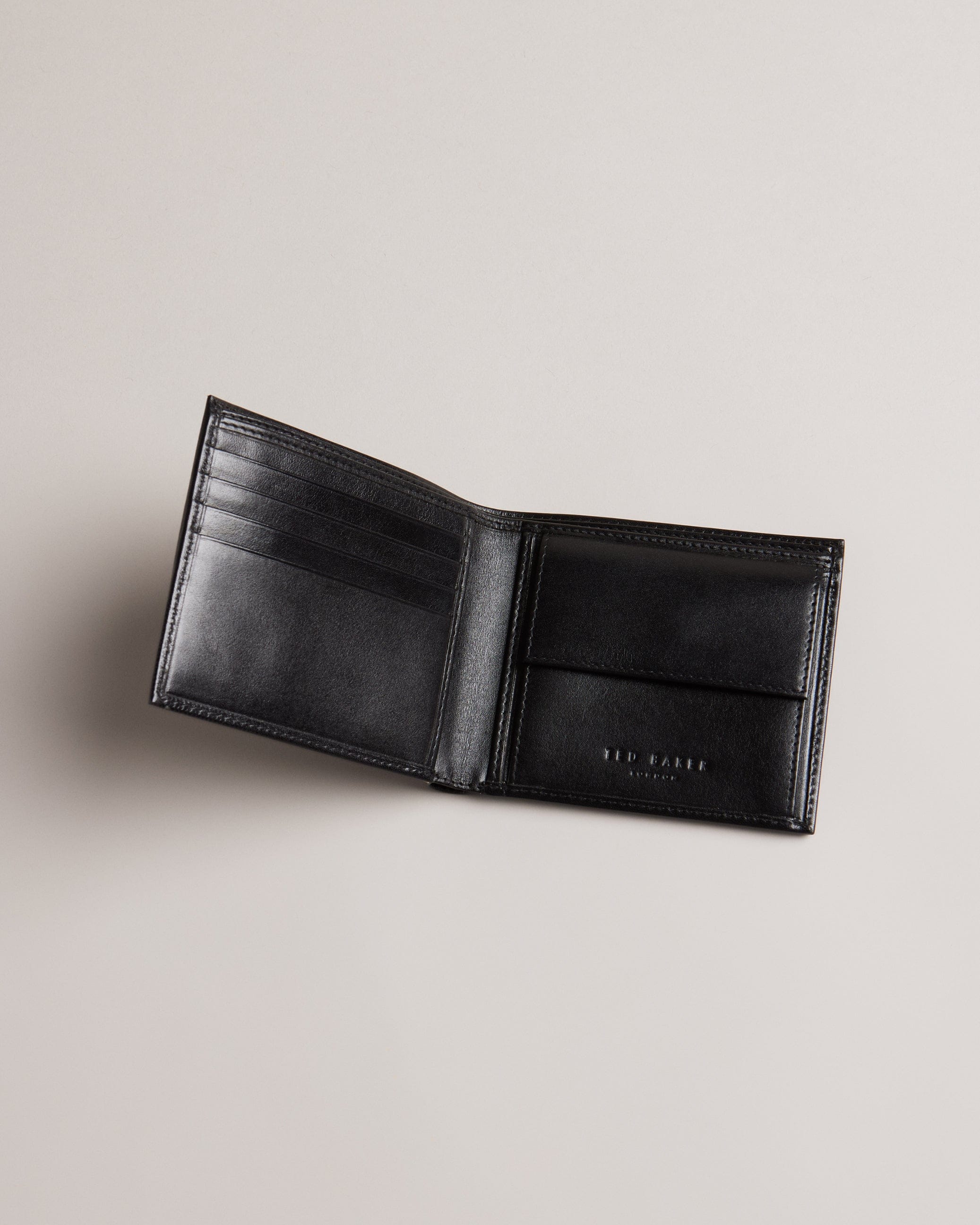 CORNER Prugs Embossed Corner Leather Bifold Coin Wallet Black