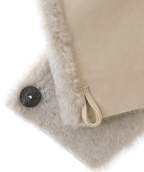 Gushlow & COLE Winter scarves