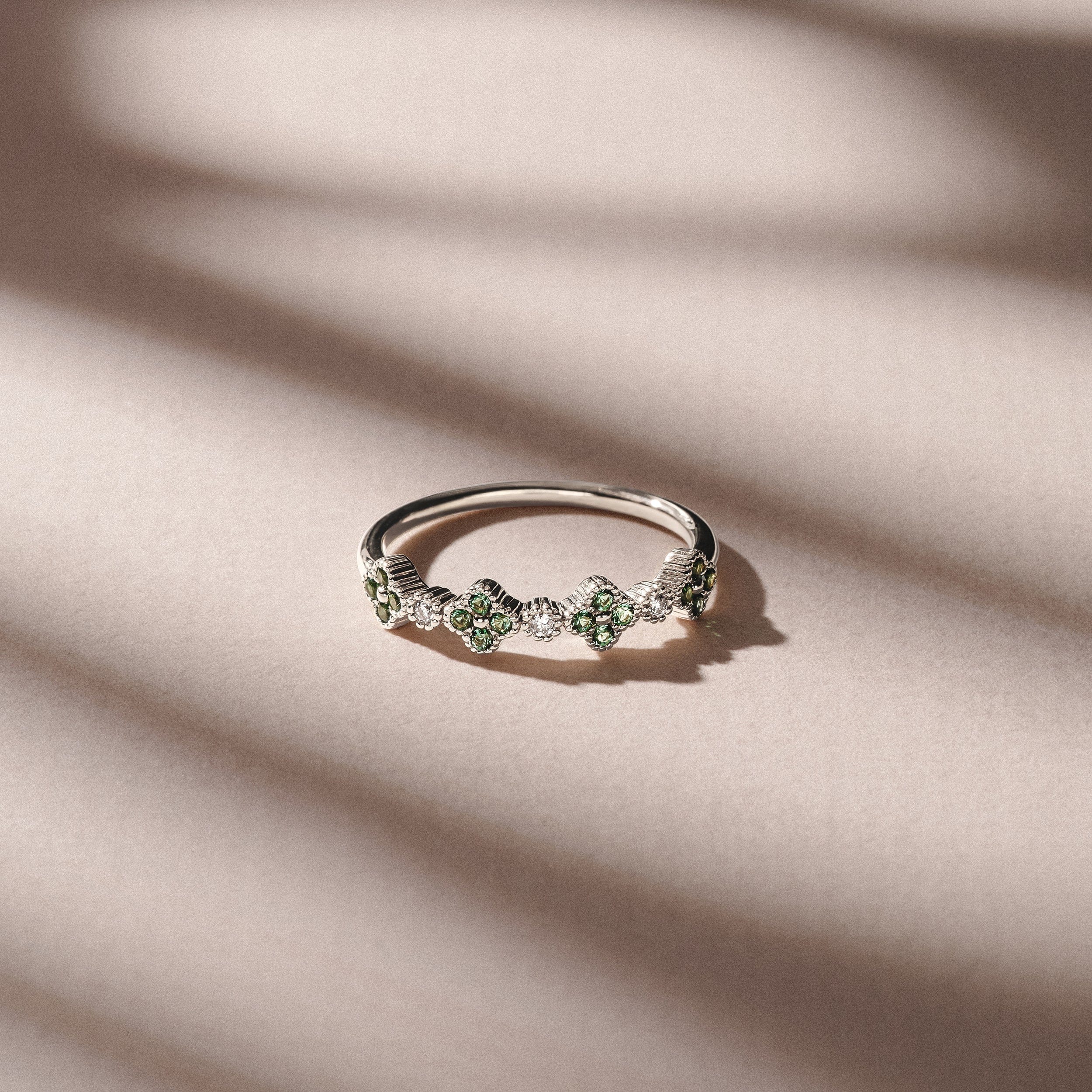 Alegria 0.18ct Lab Emerald 4 Clover Ring in Sterling Silver