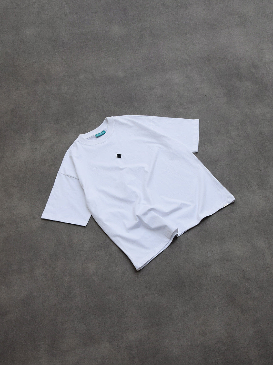 Pantalón Tempest Horizon T - Shirt Pure White