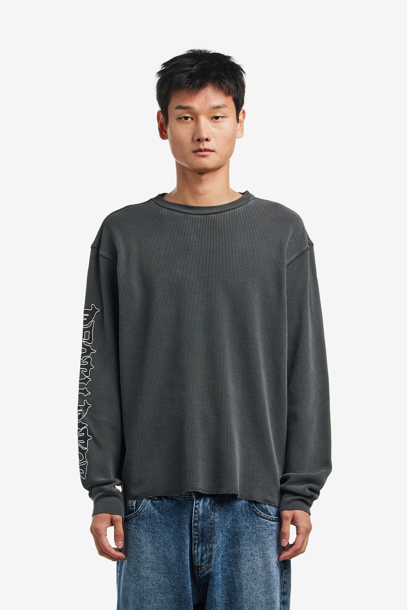 DEATH RITES SCRIPT SLEEVE WAFFLE TOP
