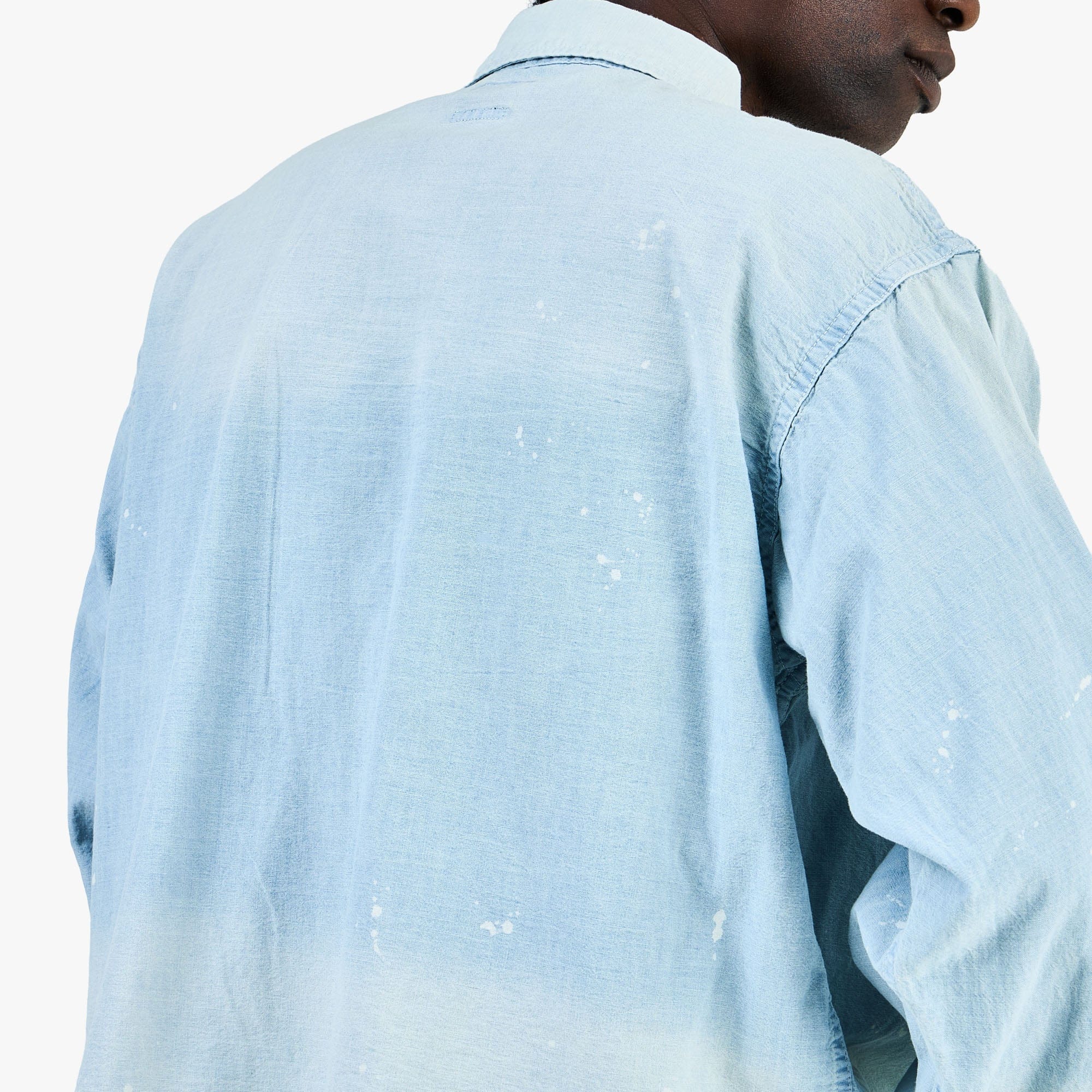 BEAMS Damage Chambray Shirt / Fade Blue