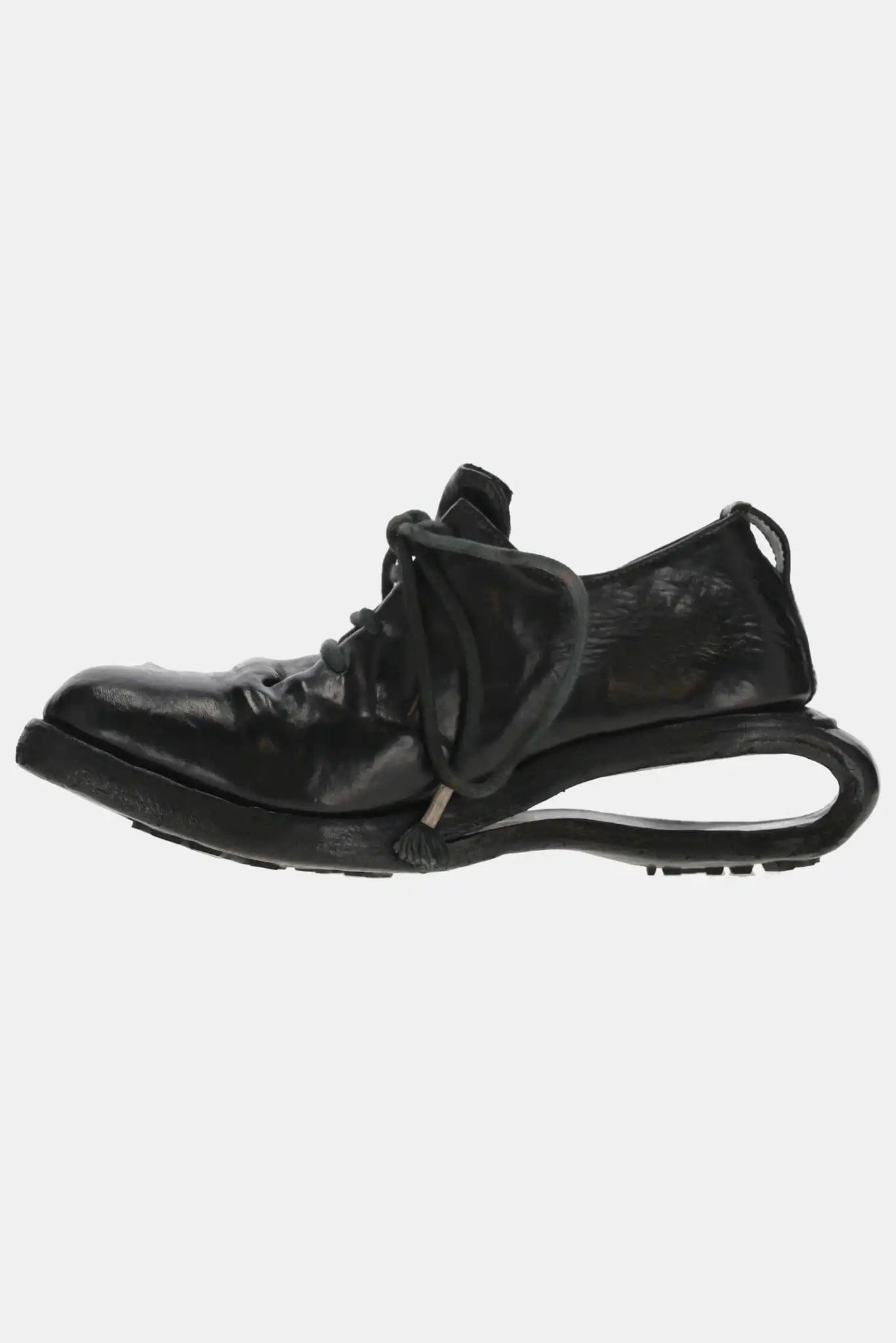 Carol Christian Poell Carol Christian Poel Chaussures de ville noires à semelle découpée