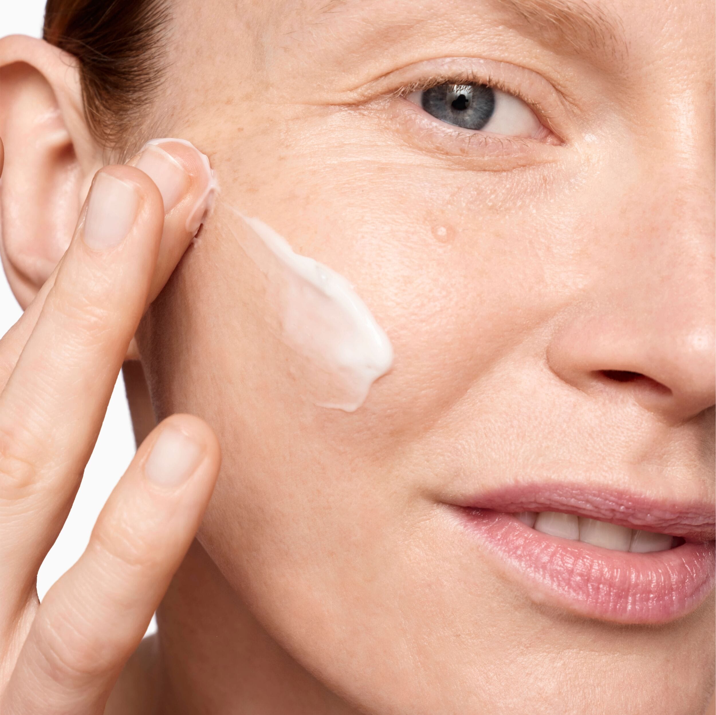 Beauty Pie Youthbomb Biologic Collagen Peptide Cream