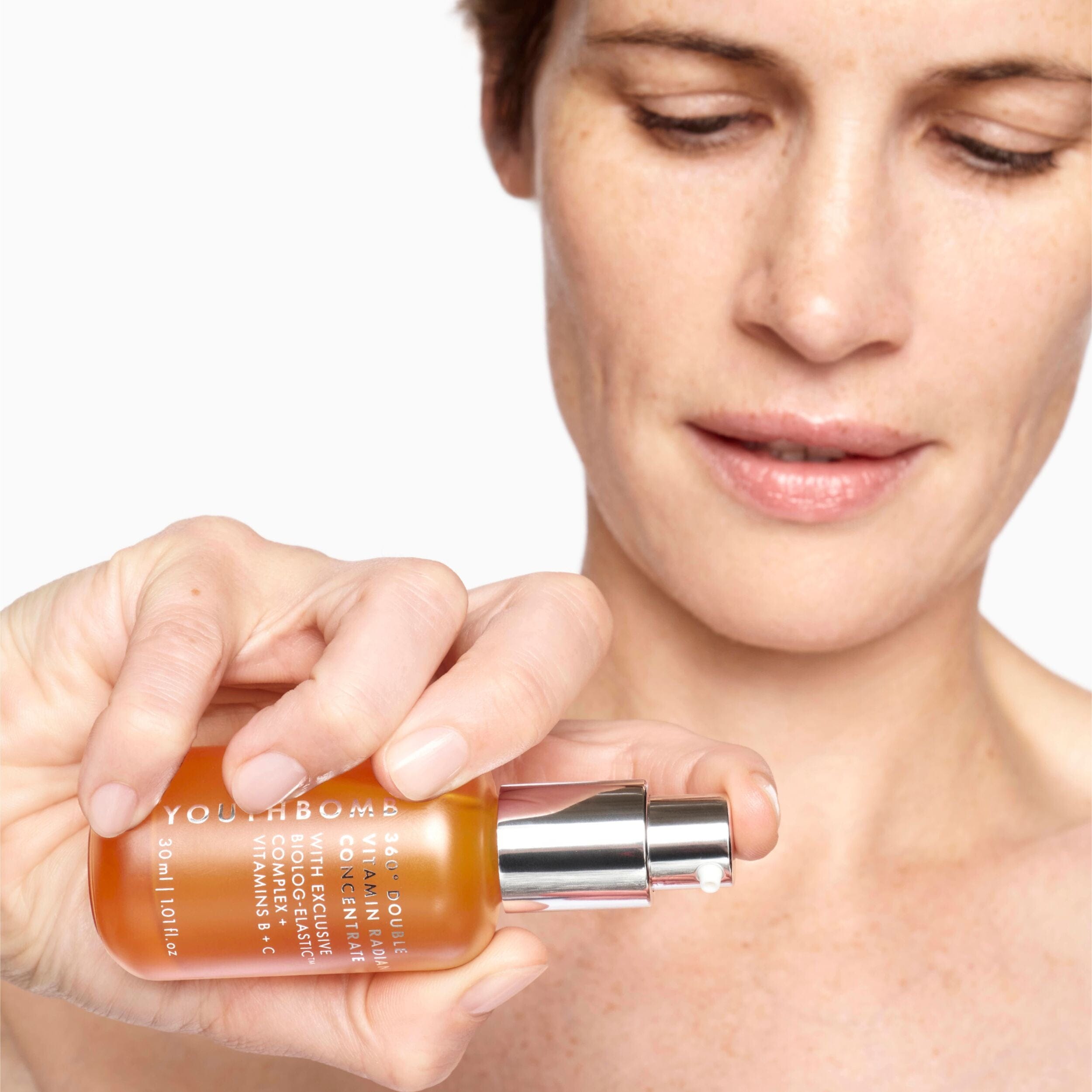 Beauty Pie Youthbomb 360° Double Vitamin Radiance Concentrate 30 ml