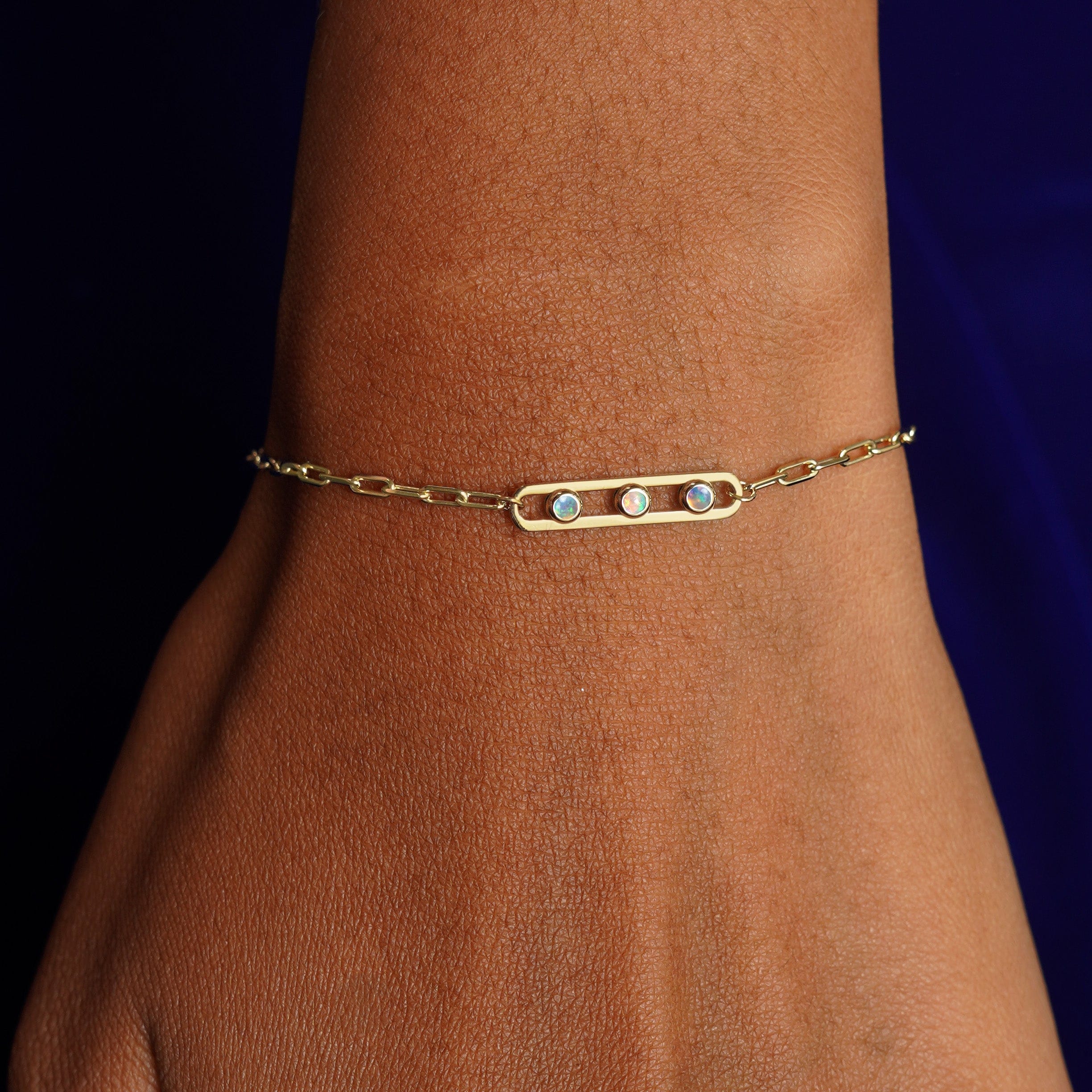 Automic Gold Studio Dancing Gemstone Bracelet