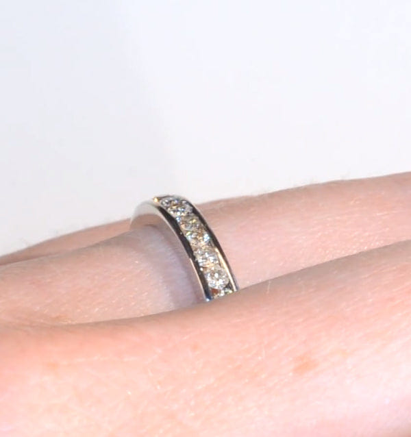 Diamond 9K White Gold Diamond Eternity Ring 0.91CT