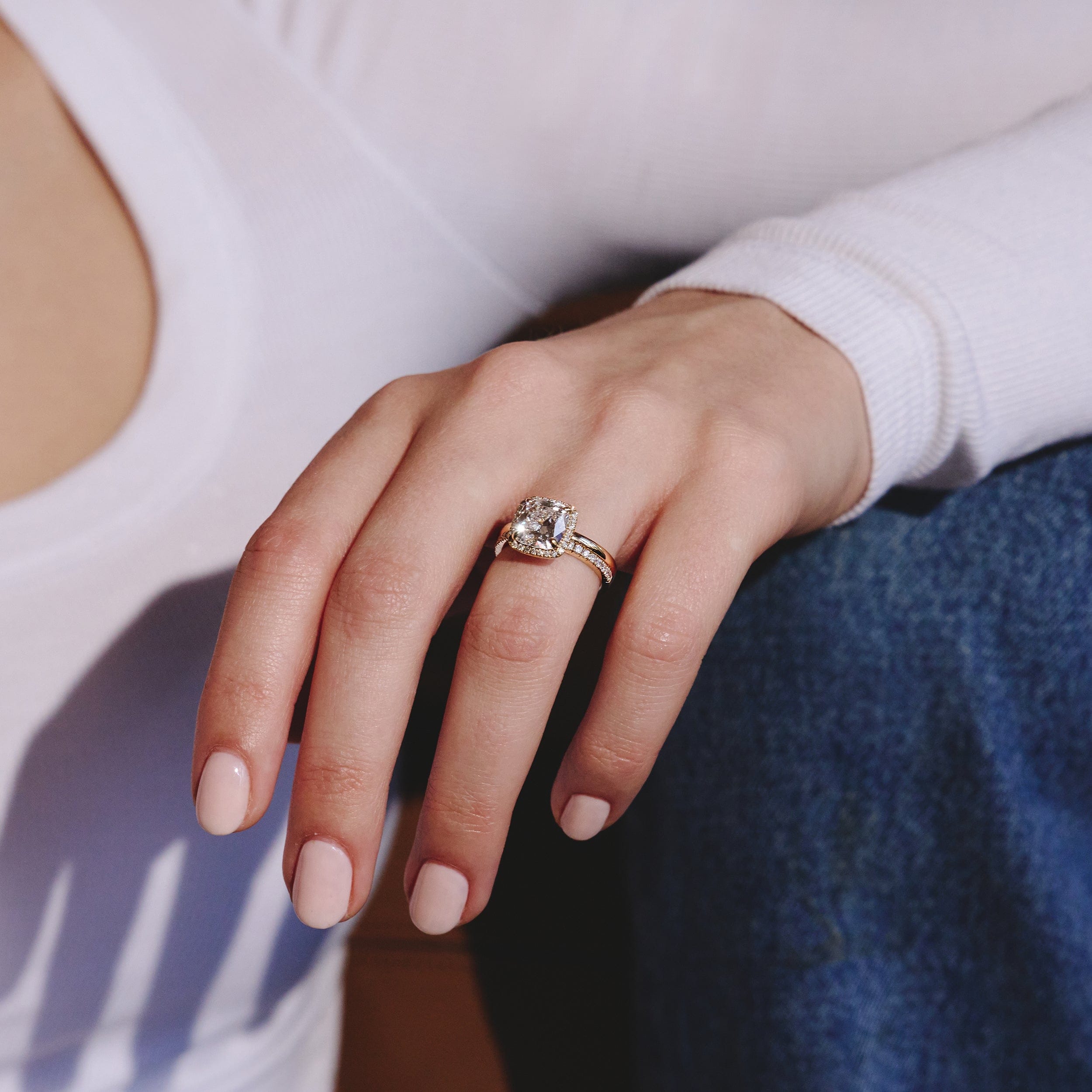 RING Amora 18K Gold Wedding Ring