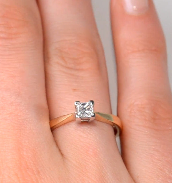 Diamond Certified Lauren 18K Gold Diamond Engagement Ring 0.33CT - G - H/SI