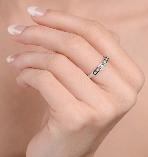 Diamond Emerald 0.15ct And Diamond 9K White Gold Ring