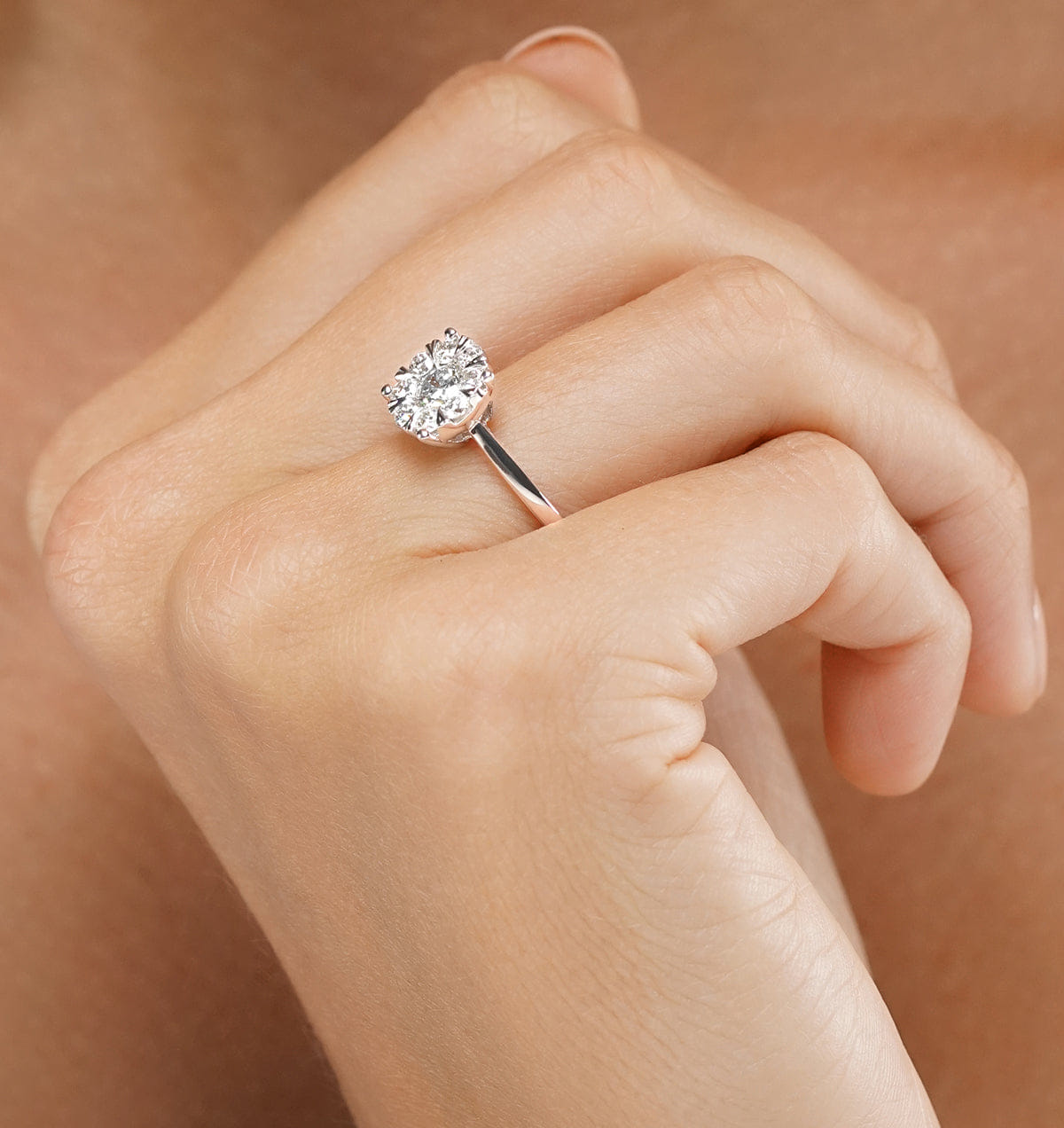 Solitaire 1 Carat Lab Diamond Cluster Solitaire Ring H/Si in 9K White Gold