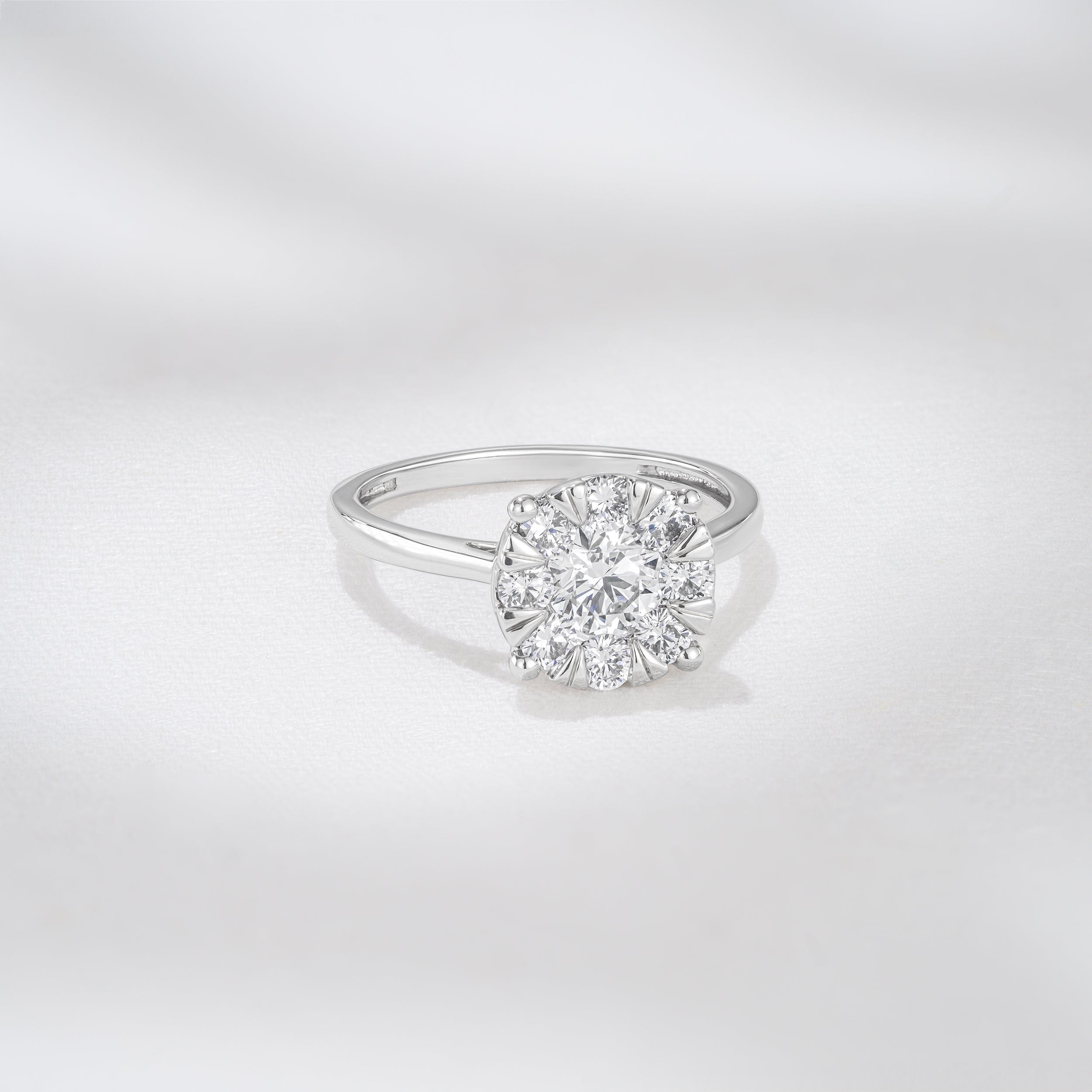 Solitaire 1 Carat Lab Diamond Cluster Solitaire Ring H/Si in 9K White Gold