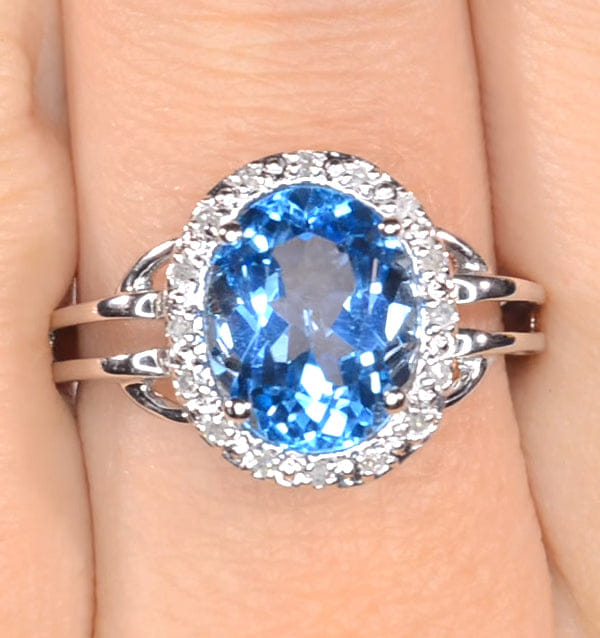 Diamond Blue Topaz 3.42ct And Diamond 9K White Gold Ring
