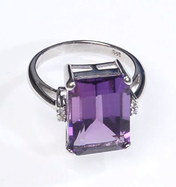 Diamond Amethyst 6.40ct And Diamond 9K White Gold Ring
