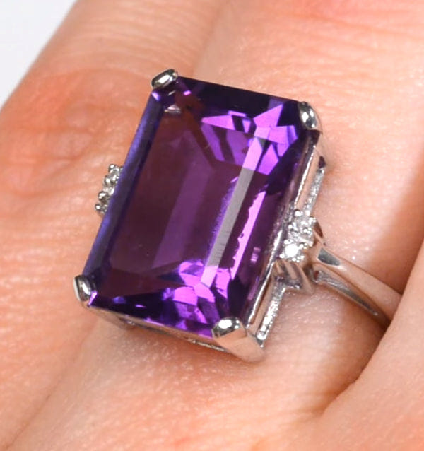 Diamond Amethyst 6.40ct And Diamond 9K White Gold Ring