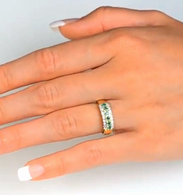 Diamond Emerald 0.38ct And Diamond 9K Gold Ring