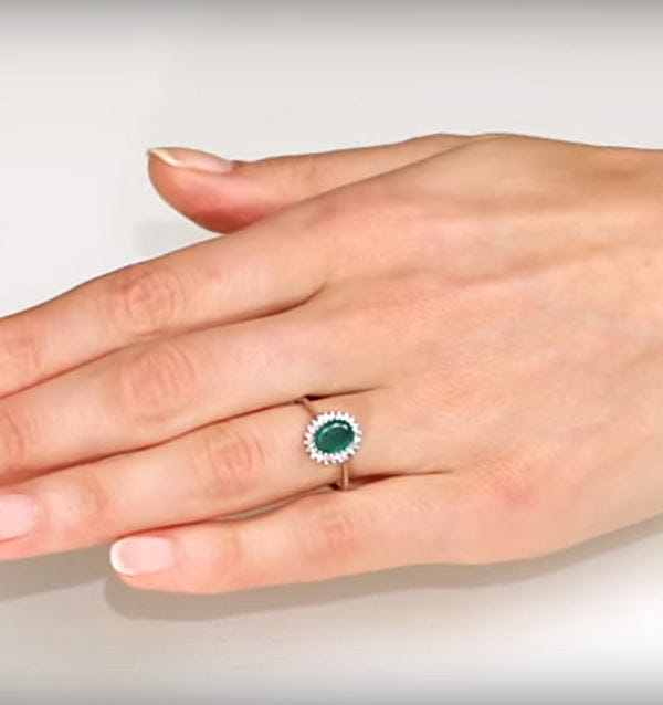 Diamond Emerald 8 x 6 mm And Diamond 9K White Gold Ring