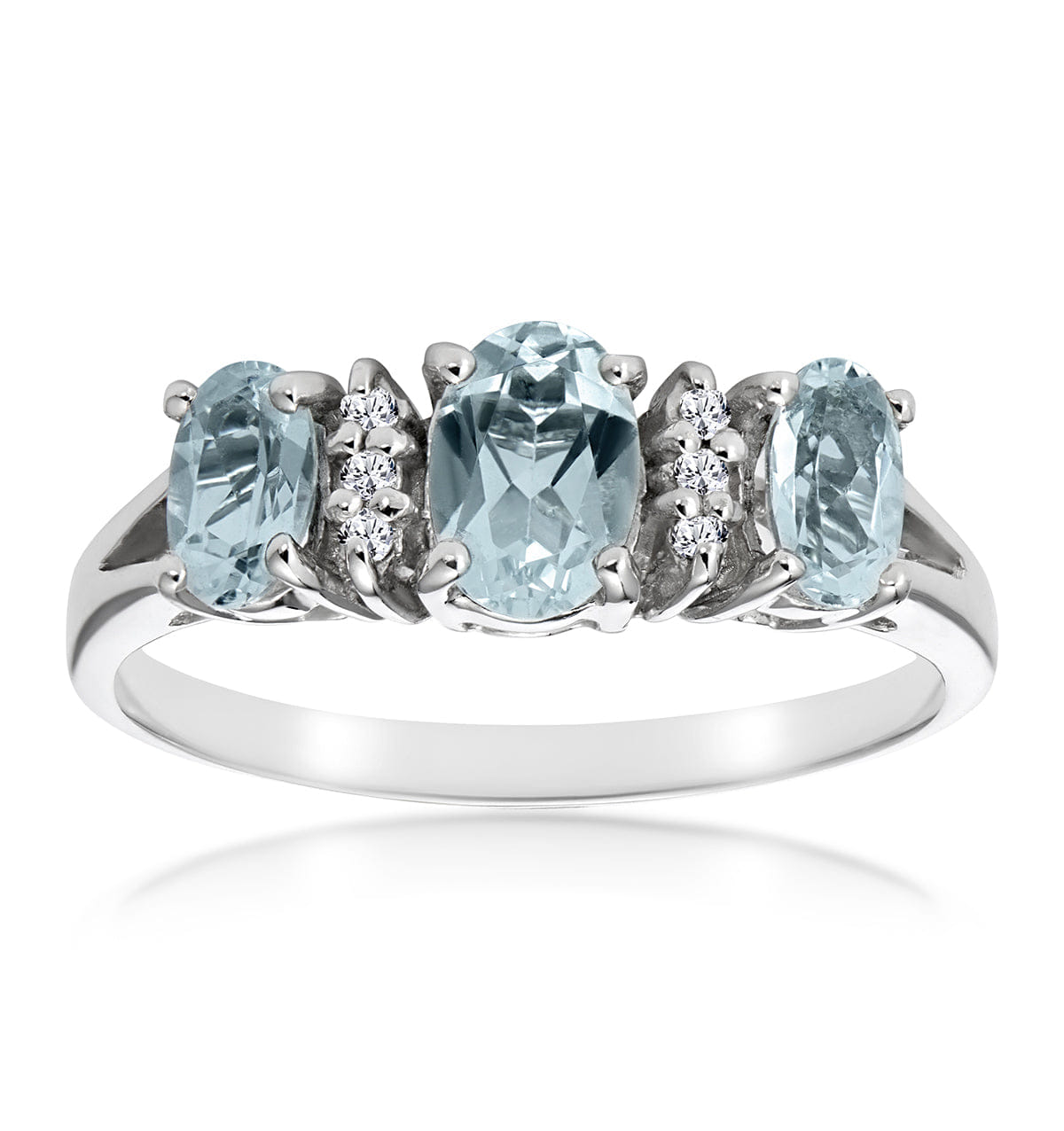 Diamond Aquamarine 0.80CT And Diamond 9K White Gold Ring