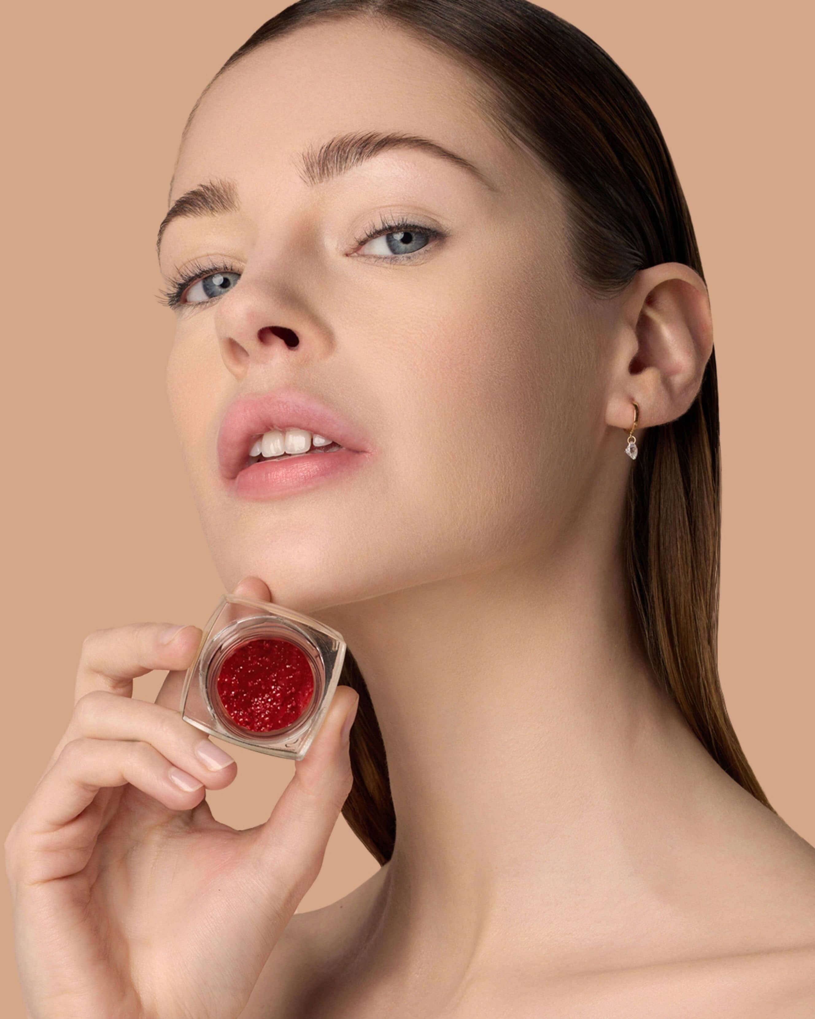 Le Rouge Français Lampyris Divine Lip Scrub