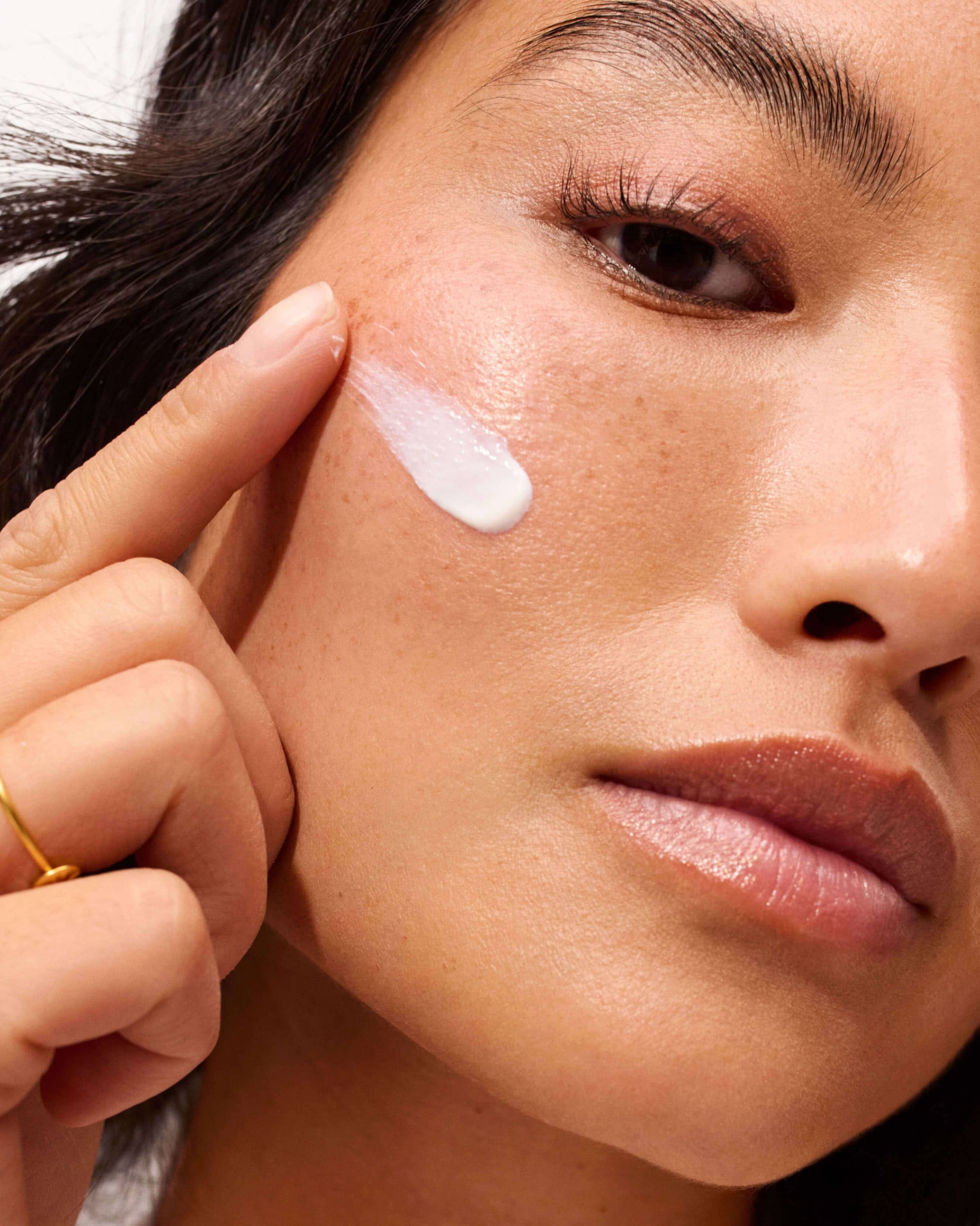 The Outset Hydrasheer™ 100% Mineral Sunscreen SPF 30