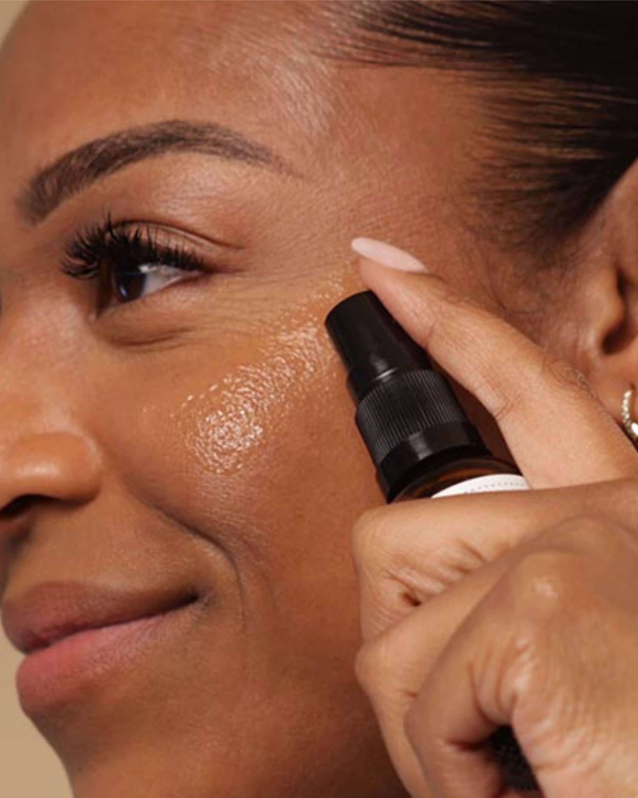 Evolve Organic Beauty Hyaluronic Serum 200