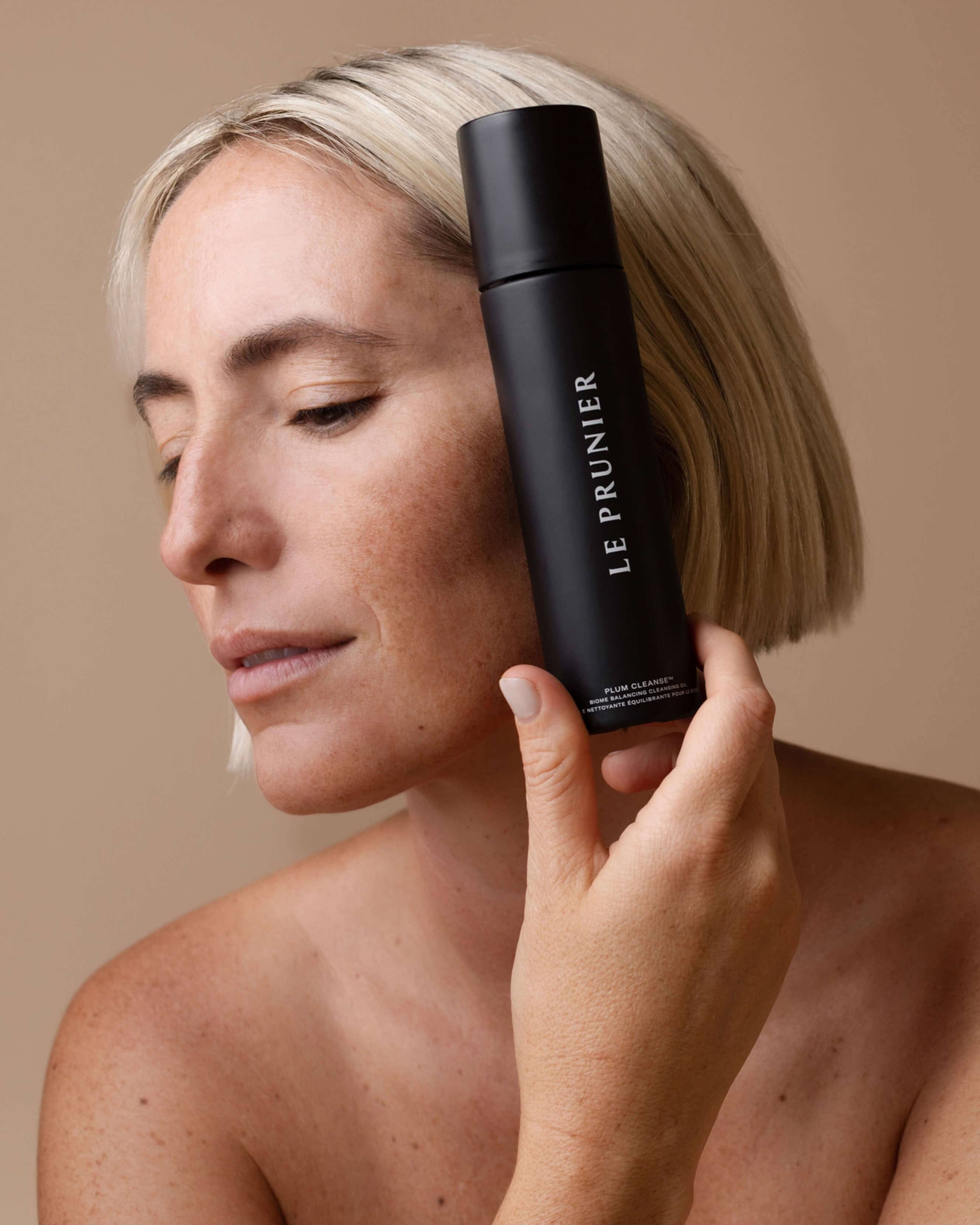 Le Prunier Plum Cleanse Biome Balancing Oil Cleanser