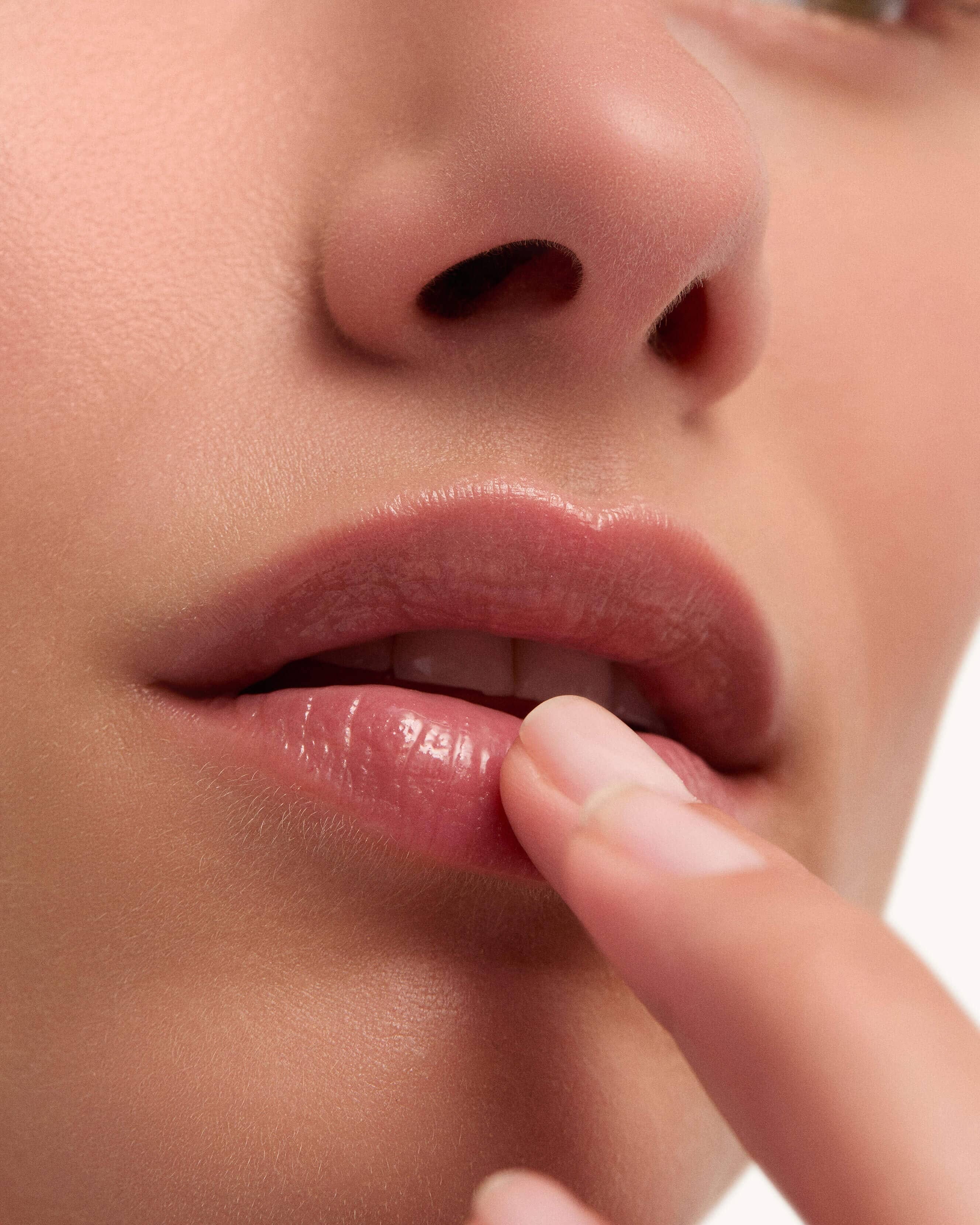 Goop Beauty Nourishing Lip Repair Mask