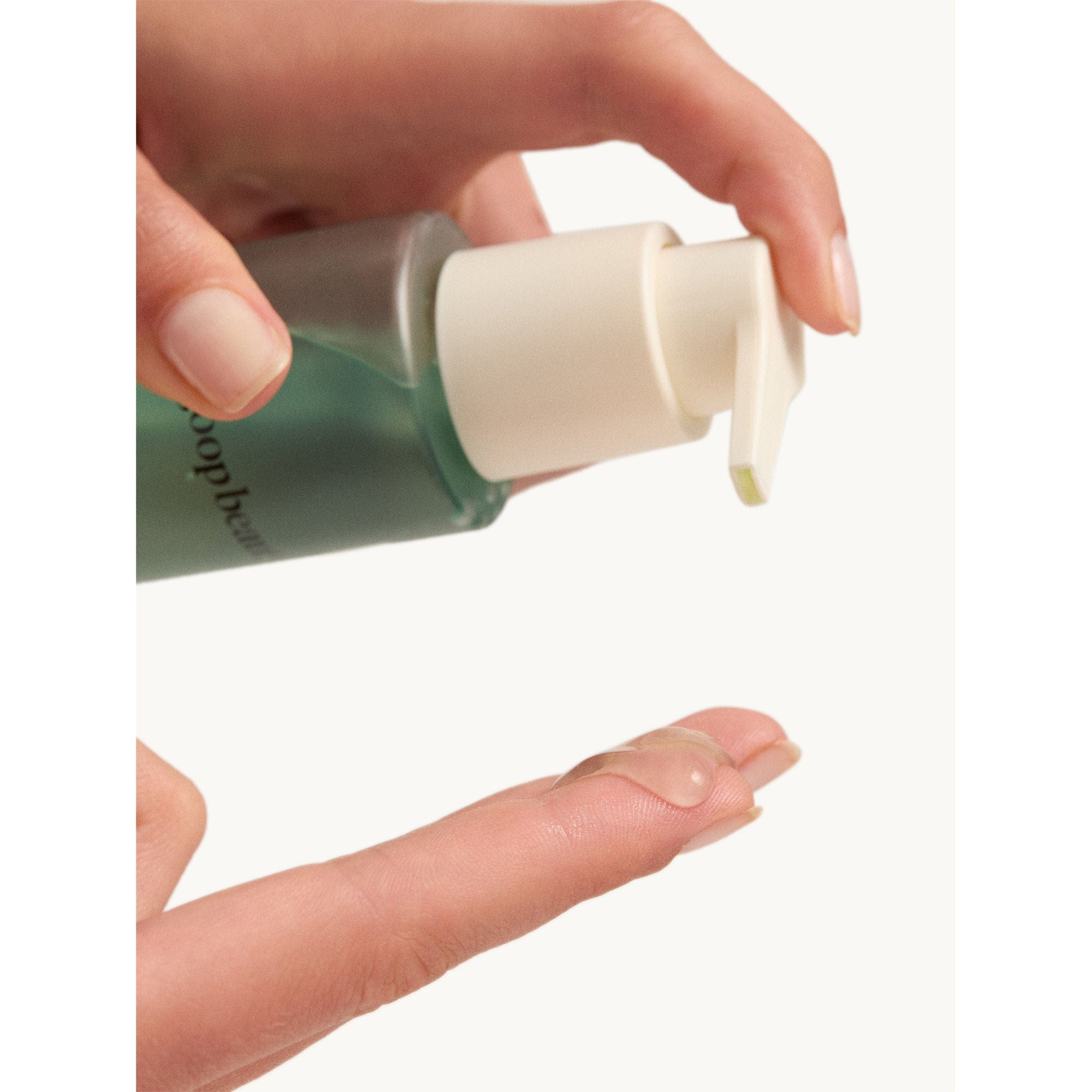 Goop Beauty Daily Detox Foaming Cleanser