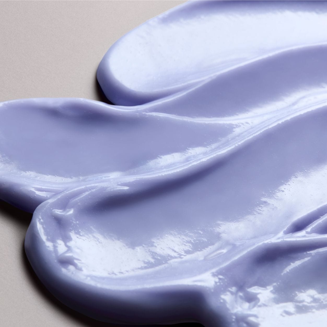 Christophe Robin Shade Variation Conditioner With Florentina Iris Baby Blonde