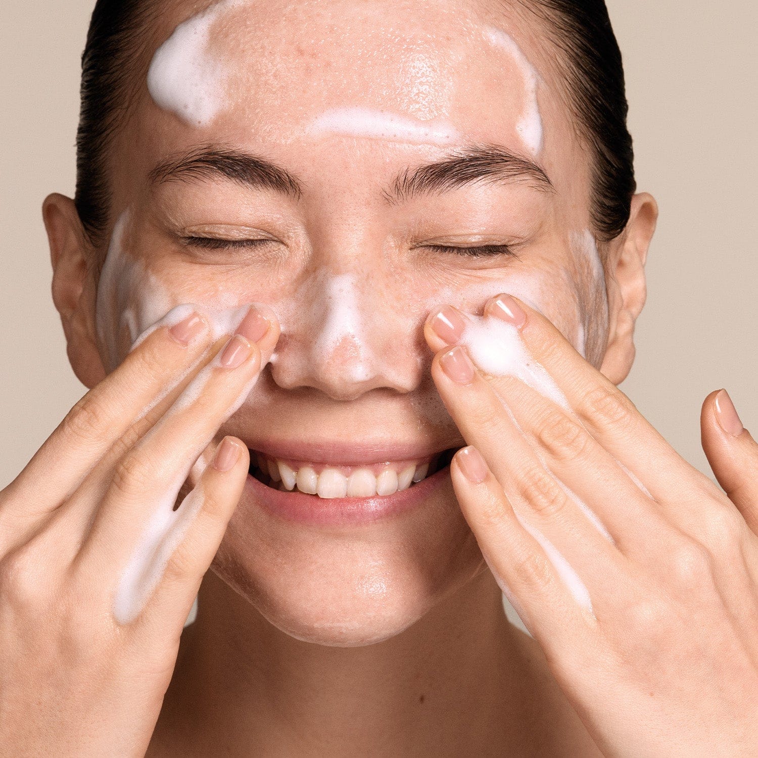 Zelens Glacier Foam - Renewing Cleanser